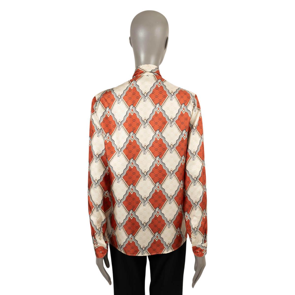 GUCCI Ziegel & Cremefarbenes Seidenhemd 2019 RHOMBUS PUSSY BOW Bluse Shirt 38 XS im Zustand „Hervorragend“ im Angebot in Zürich, CH