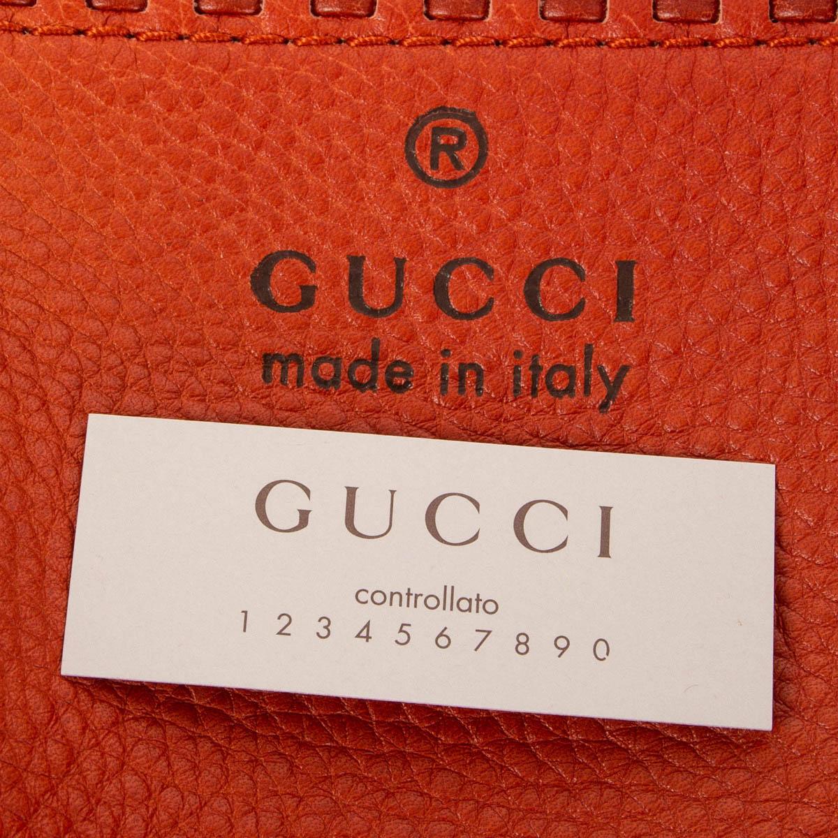 GUCCI brick red leather BAMBOO DETAILED Tote Bag In Excellent Condition In Zürich, CH