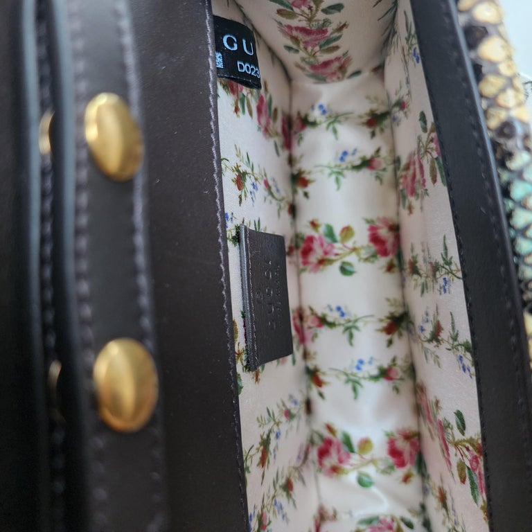 Gucci Python Skin GUCCI Broadway Bee Python Skin Mini For Sale at 1stDibs