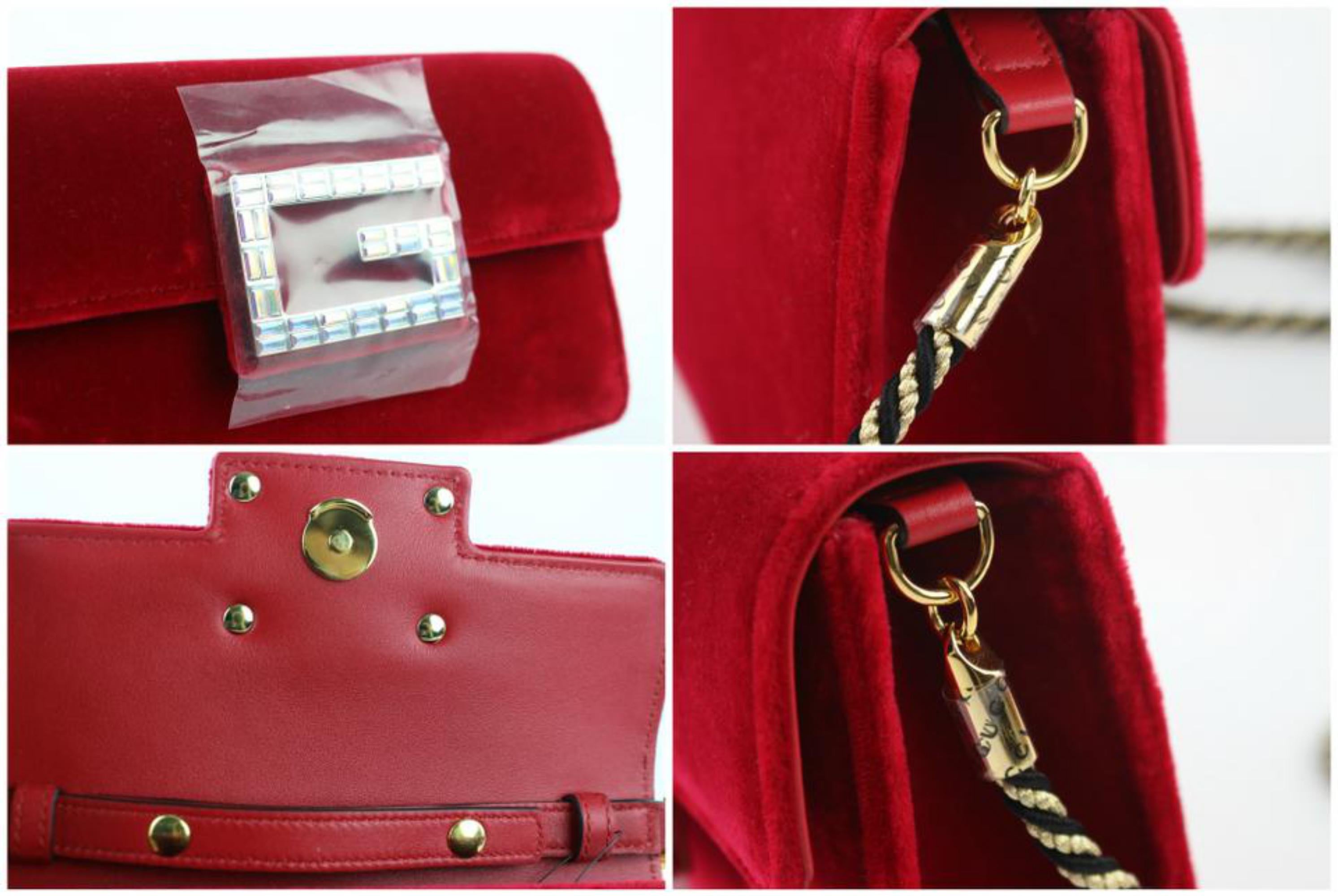 Gucci Broadway Small Flap 1gz0921 Red Velvet Cross Body Bag In New Condition For Sale In Forest Hills, NY