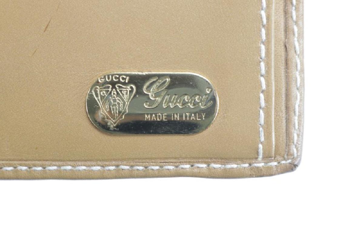 Gucci - Portefeuille bifold en cuir marron 2gk0120 Micro Gg Monogram en vente 2