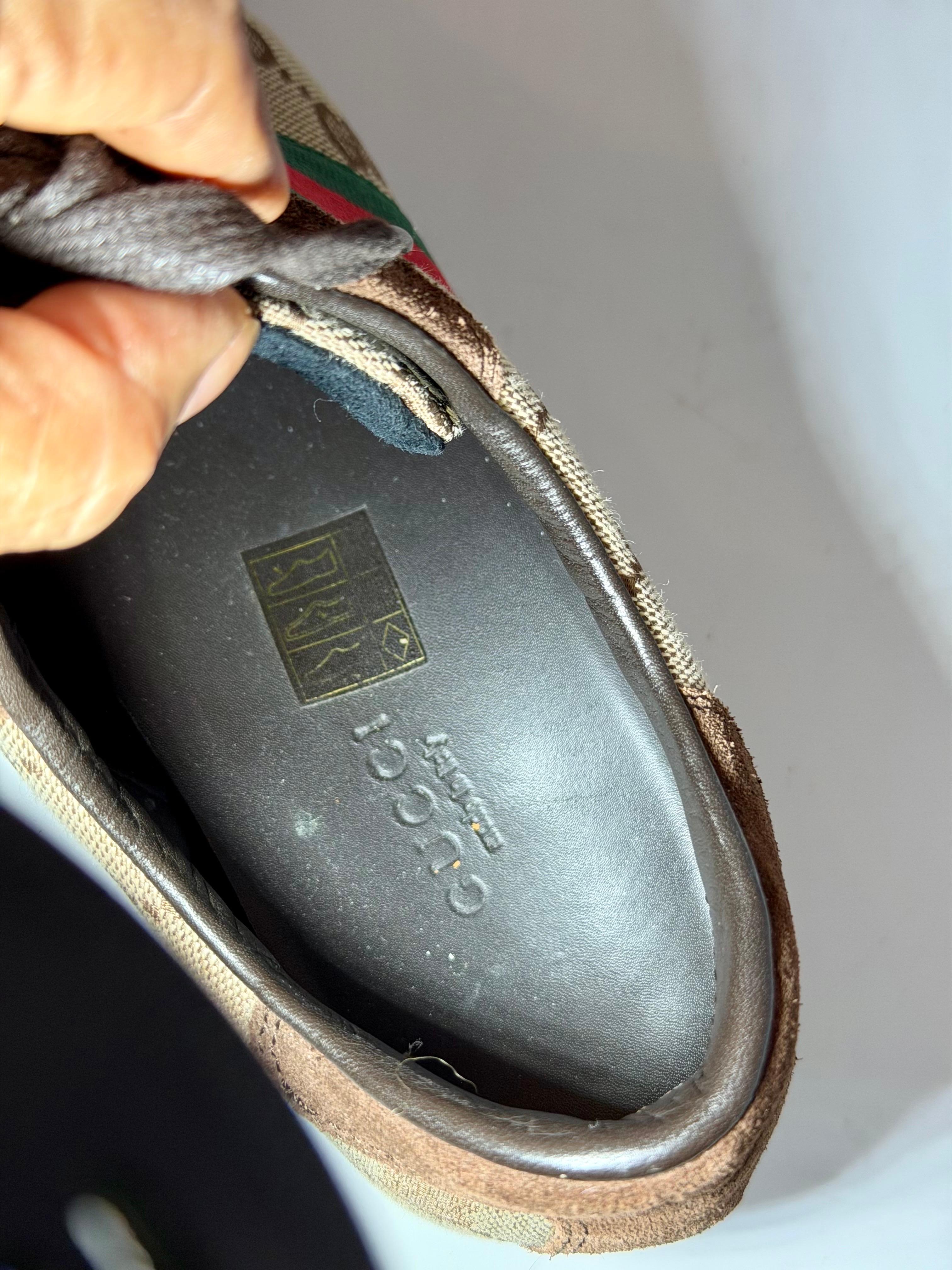 Nero Gucci, scarpe da ginnastica in tela e pelle scamosciata marrone/beige, Up & Up, misura 6.5B in vendita