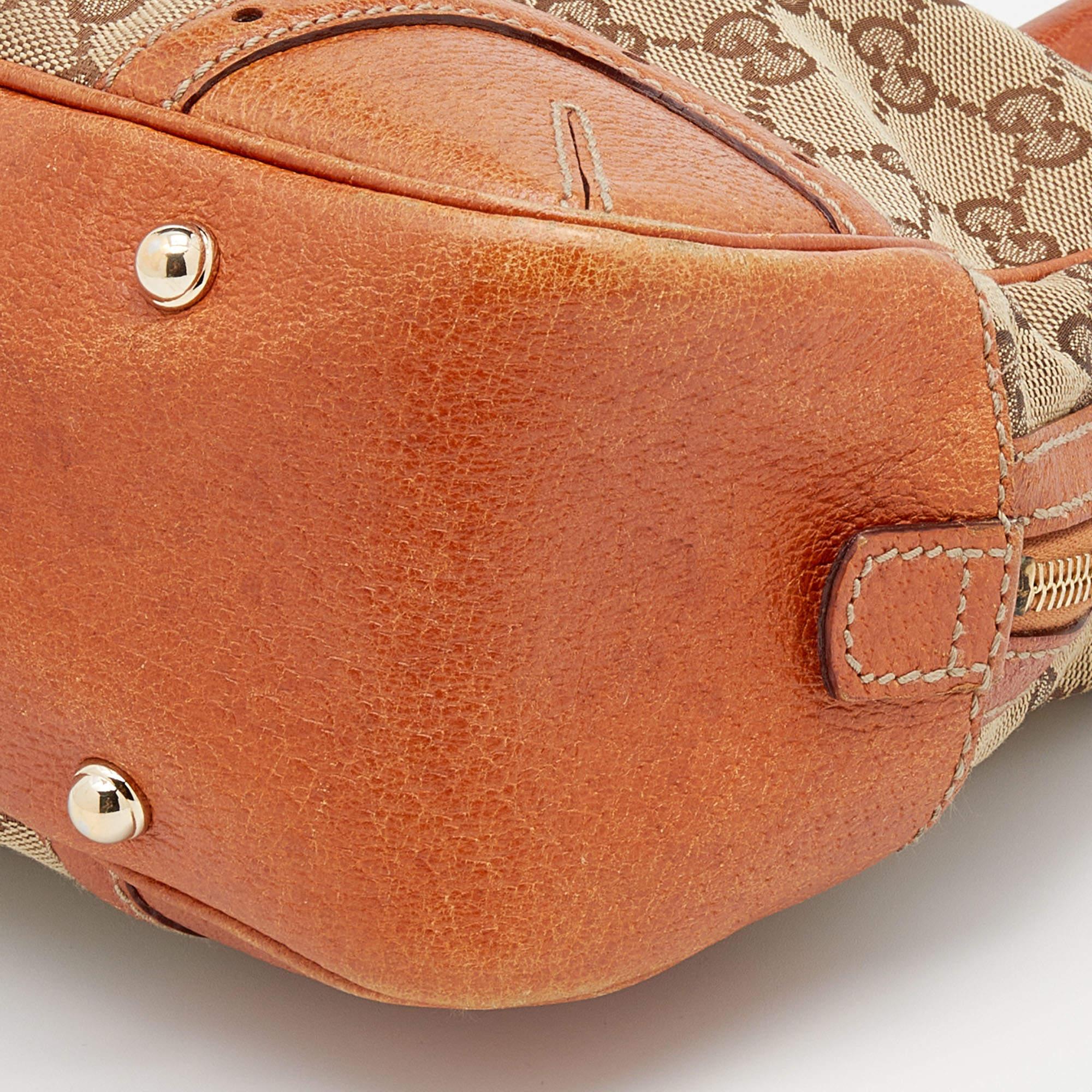 Gucci Boston Tasche aus Segeltuch und Leder mit brauner/beigefarbener GG-Schnalle im Angebot 5
