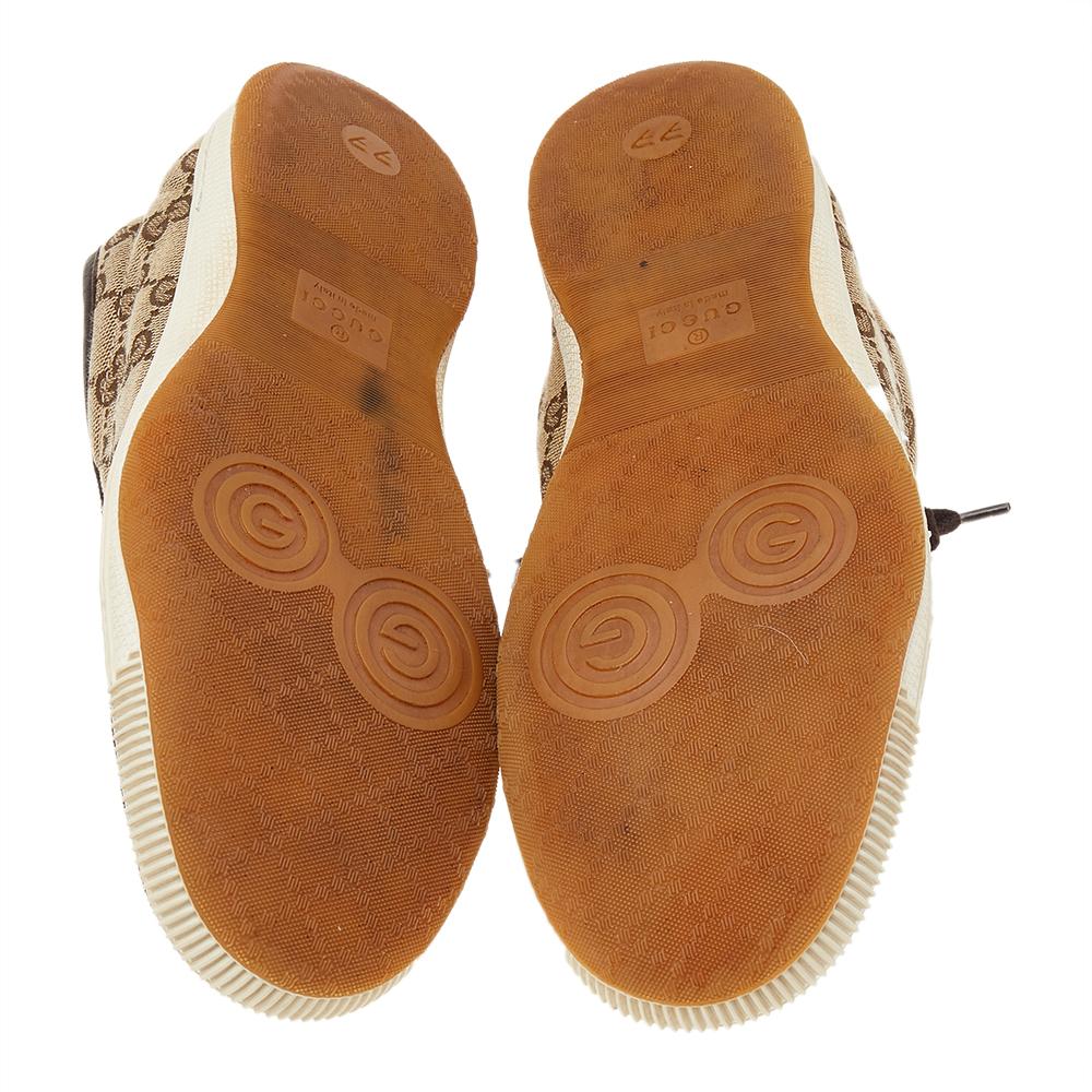 Gucci Brown/Beige GG Canvas And Suede Low Top Sneakers Size 38.5 In Good Condition In Dubai, Al Qouz 2