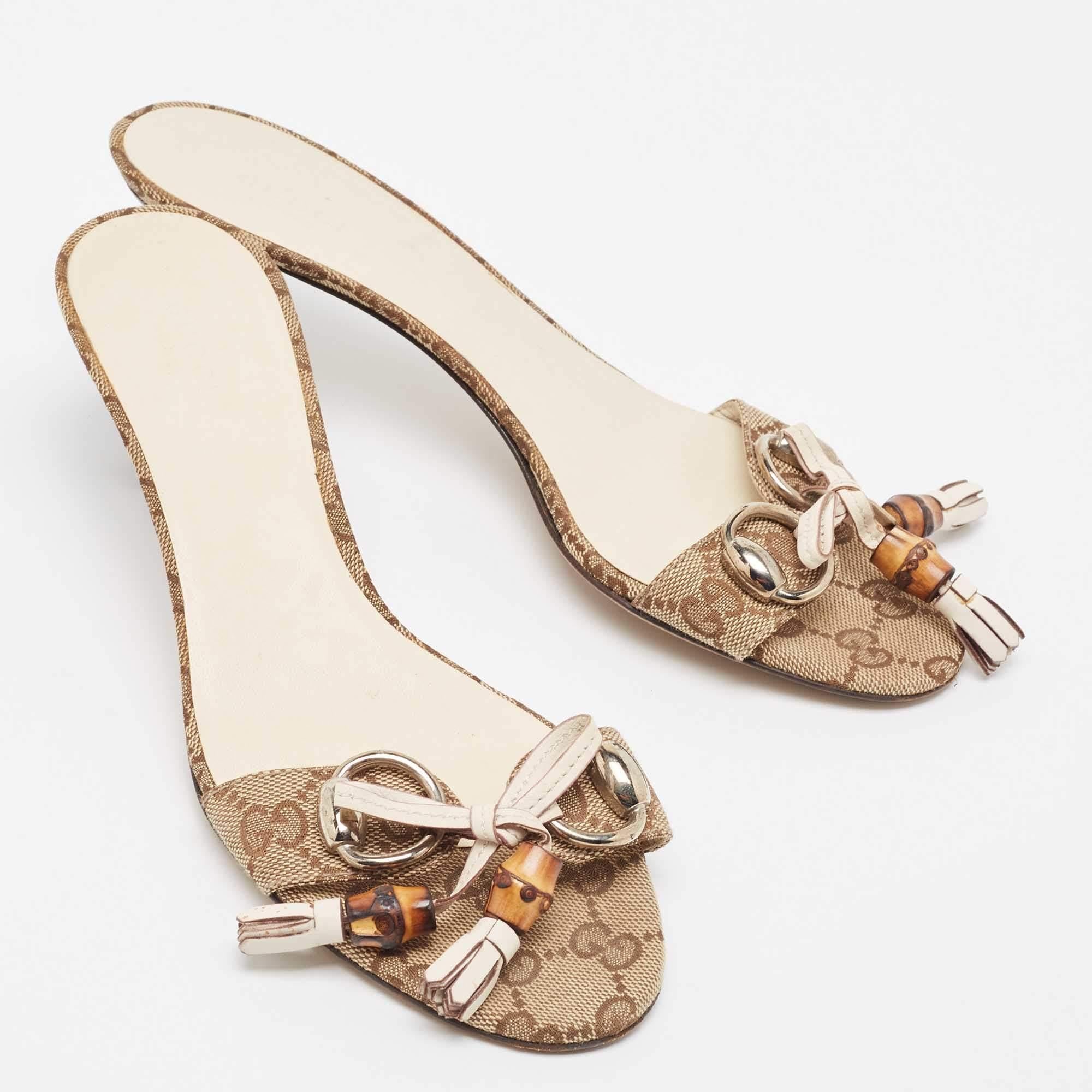 Sandalias Gucci Marrón/Beige GG Canvas Bamboo Tassel Horsebit Slide Talla 38 1
