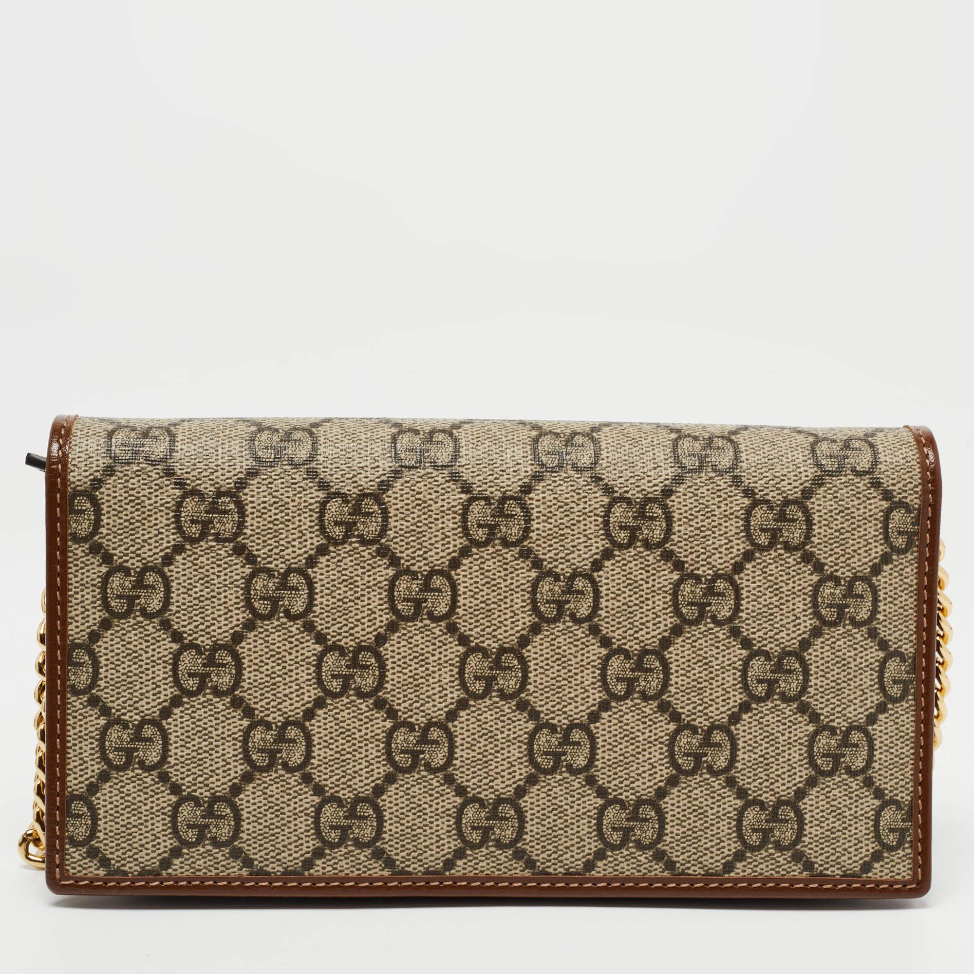 This designer wallet is practical and sophisticated in design. Created from luxe materials, its compartmentalized interior will keep your cash and cards in order.

Includes: Original Dustbag, Original Box

