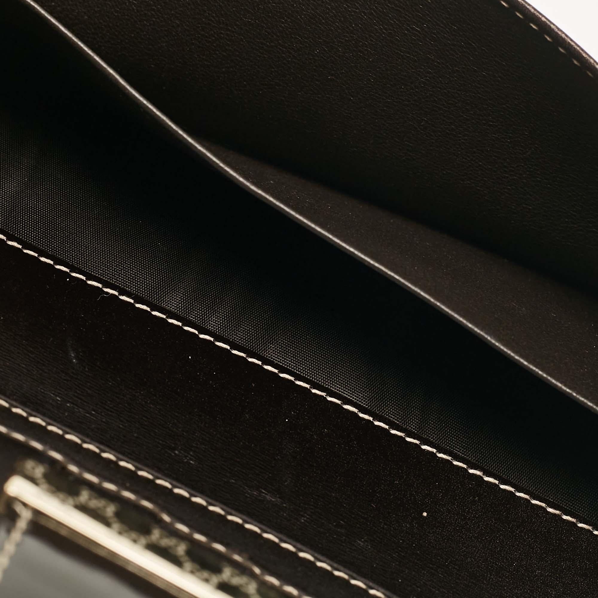 Gucci Brown/Beige GG Supreme Canvas Patent Leather Metal Flap Continental Wallet In Good Condition In Dubai, Al Qouz 2