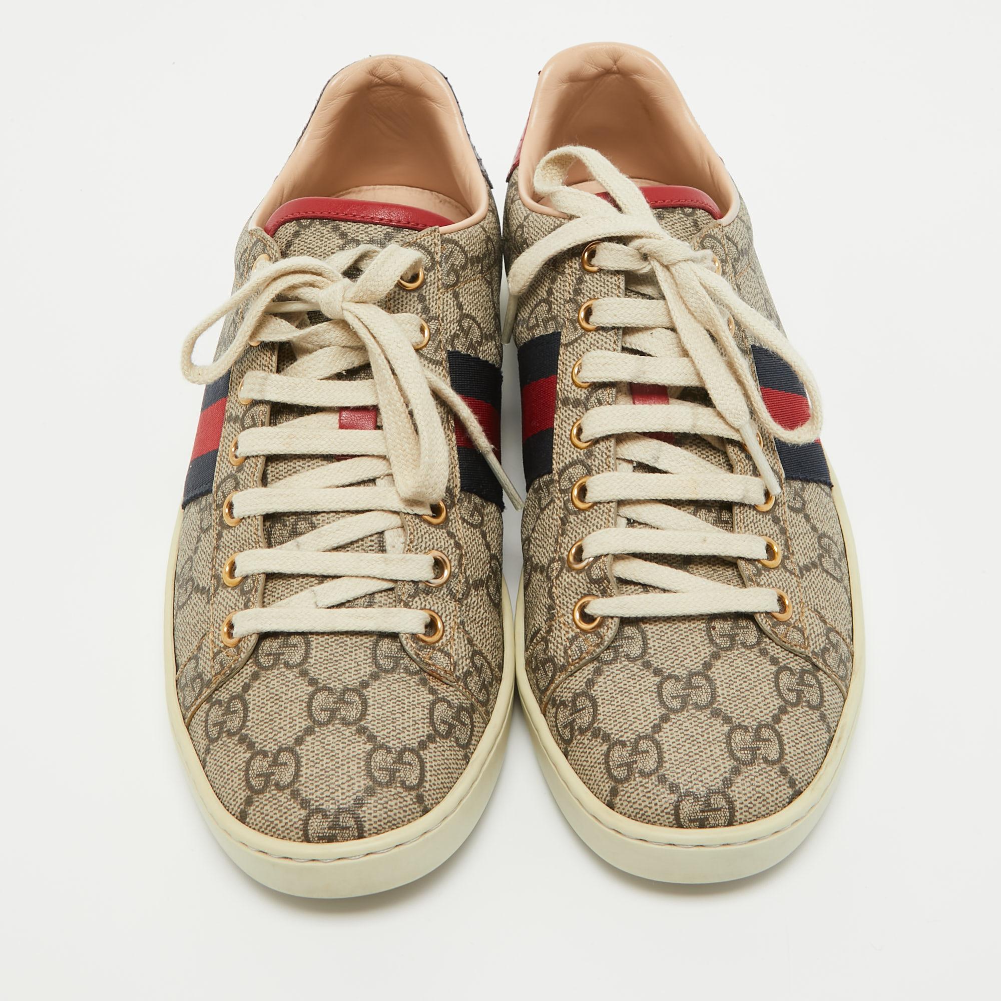 Let this comfortable pair be your first choice when you're out for a long day. These Gucci monogram sneakers have well-sewn uppers beautifully set on durable soles.

