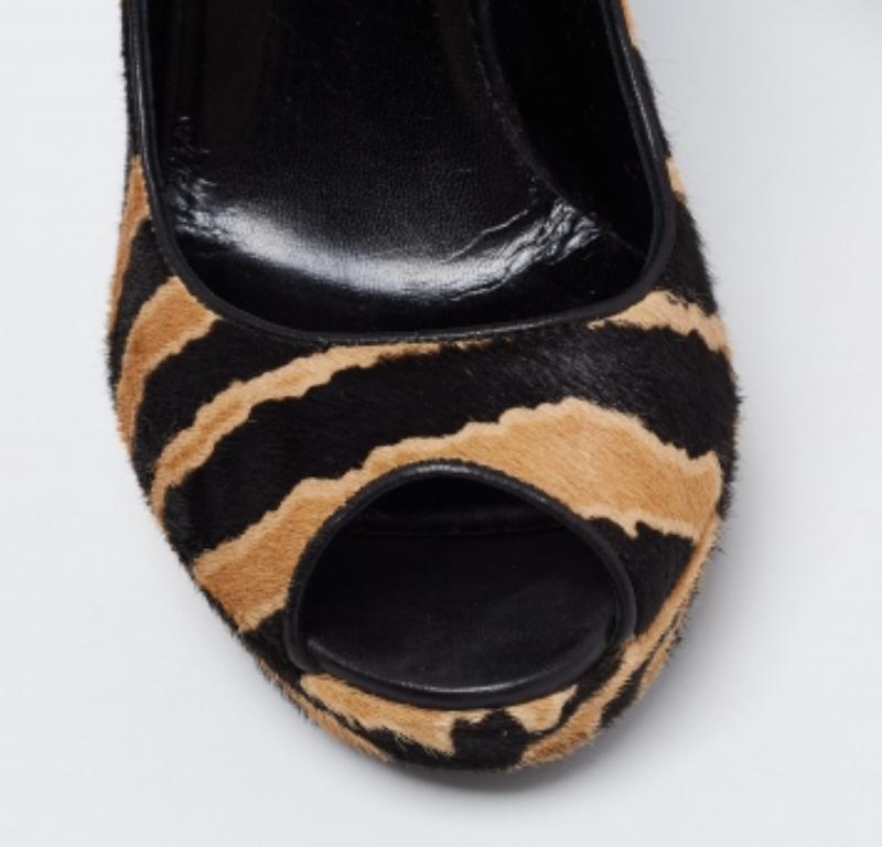 Gucci Brown/Black Calf Hair Betty Open Toe Platform Pump Size 36 For Sale 1