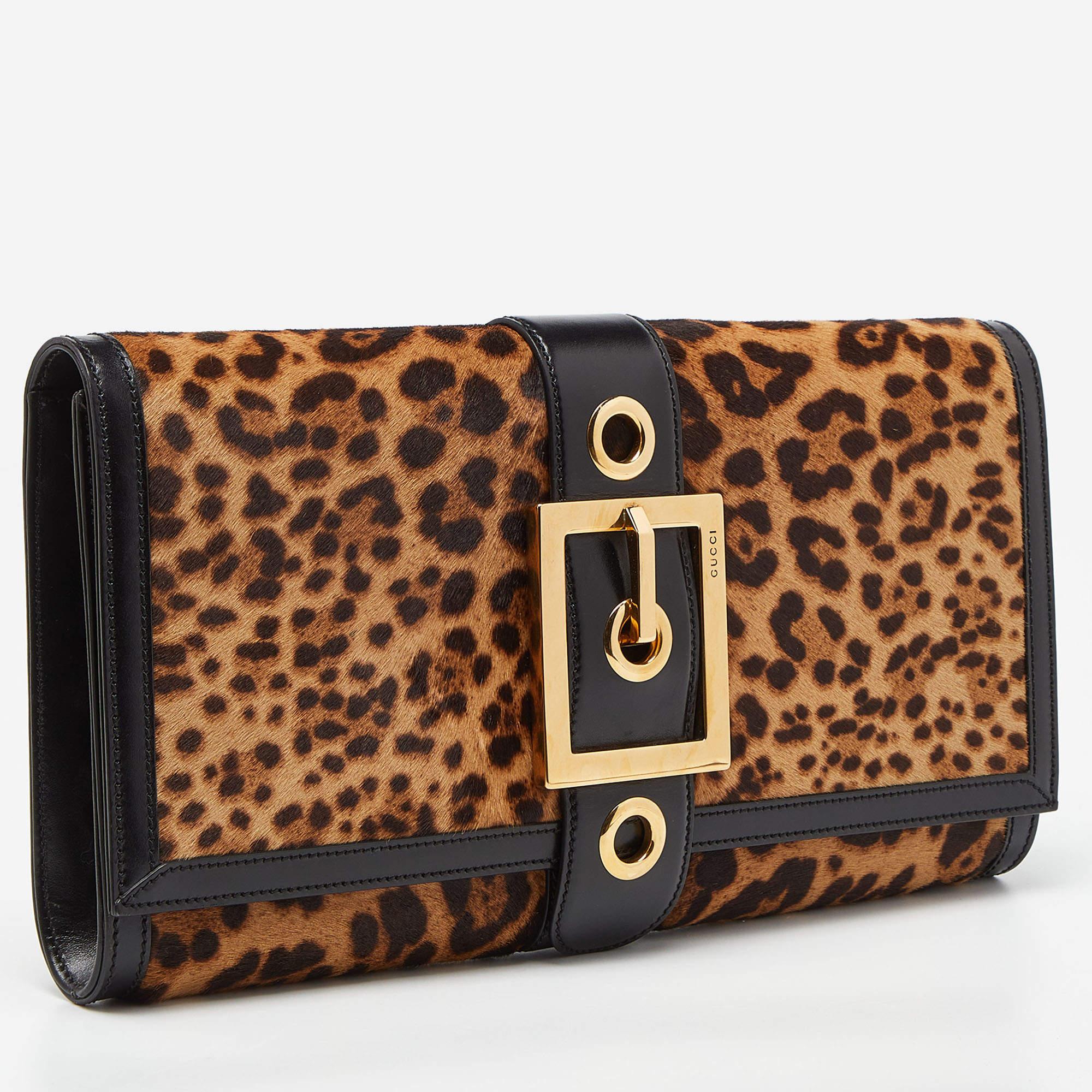 Gucci Brown/Black Leopard Print Calfhair and Leather Lady Buckle Clutch In Good Condition In Dubai, Al Qouz 2