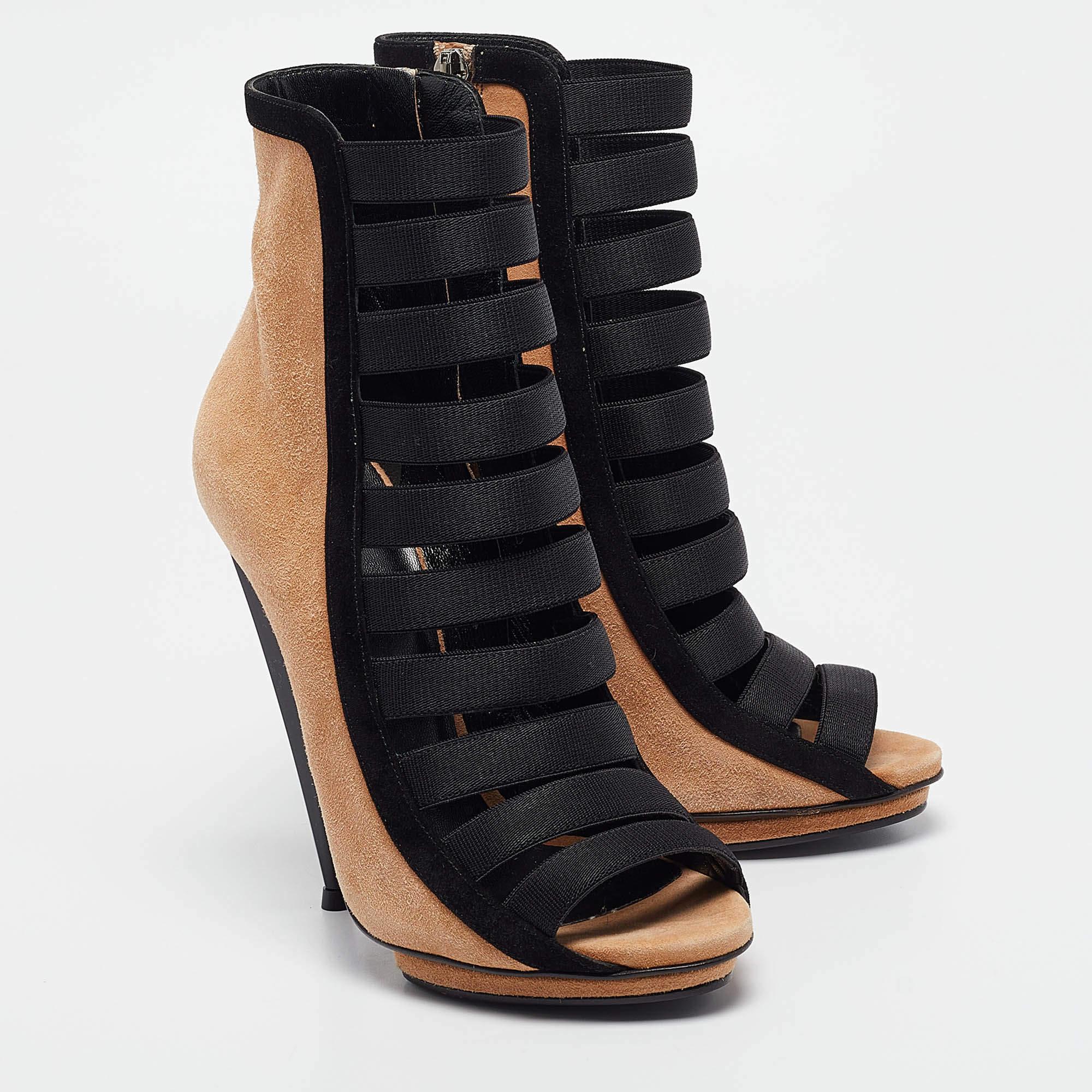 Women's Gucci Brown/Black Suede and Fabric Olimpia Strappy Ankle Boots Size 35.5 For Sale