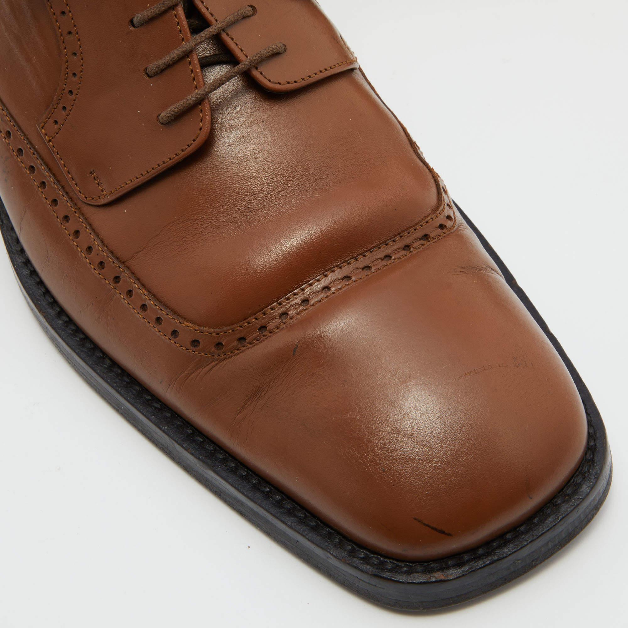 Gucci Brown Brogue Leather Lace Up Derby Size 42 For Sale 2