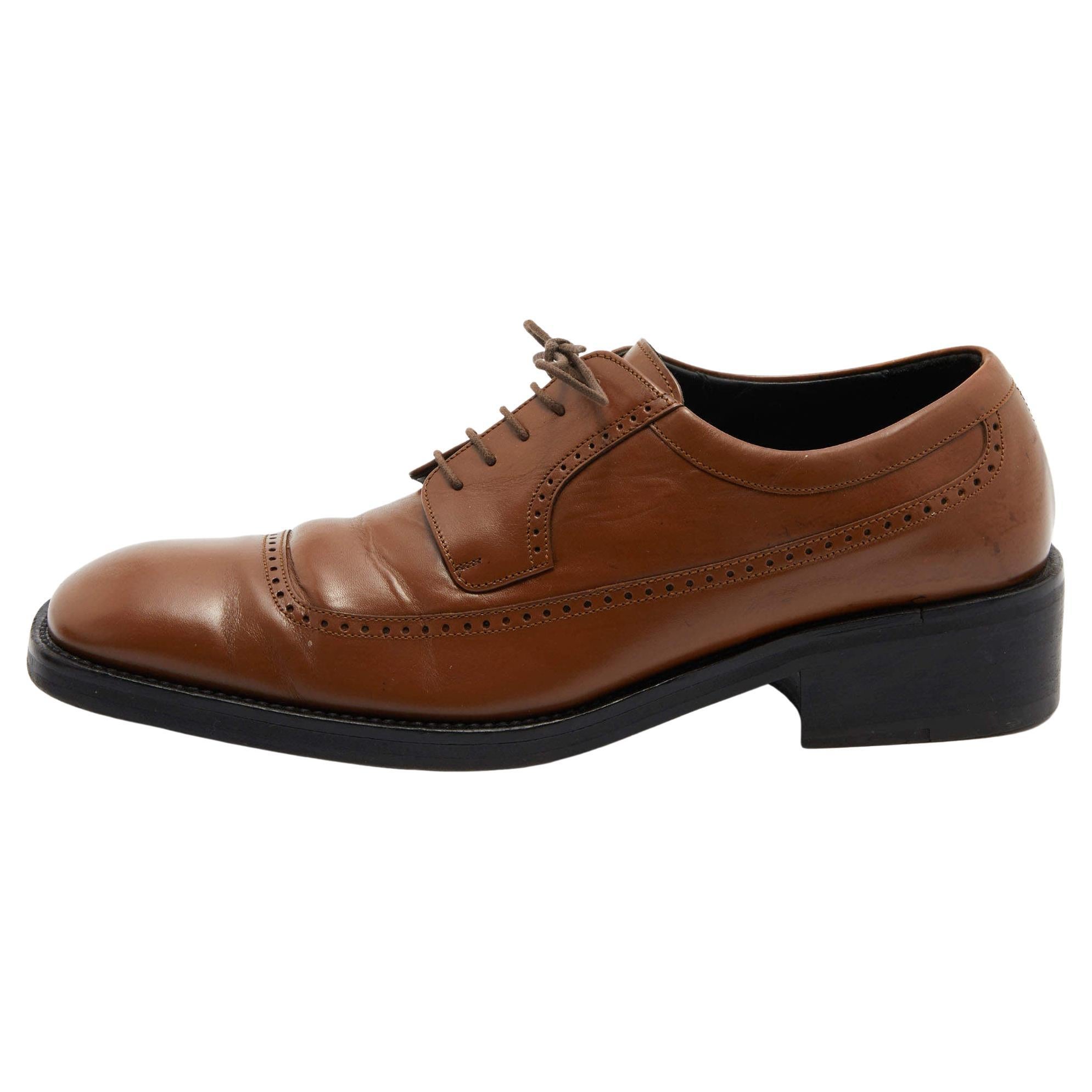 Gucci Brown Brogue Leather Lace Up Derby Size 42 For Sale