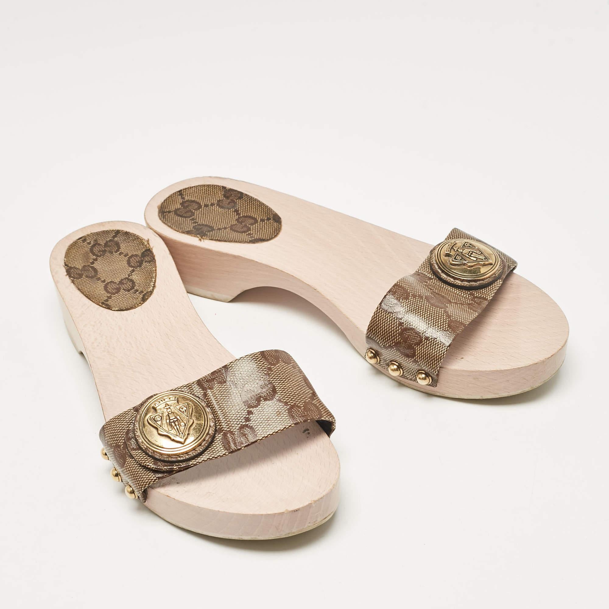 Gucci Brown GG Canvas Hysteria Slide Sandals Size 36 In Good Condition In Dubai, Al Qouz 2