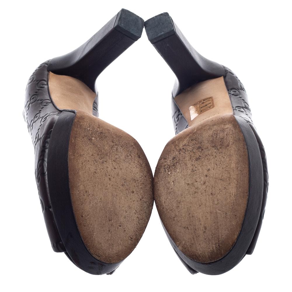 Gucci Brown GG Leather Peep Toe Platform Pumps Size 35 In Good Condition In Dubai, Al Qouz 2