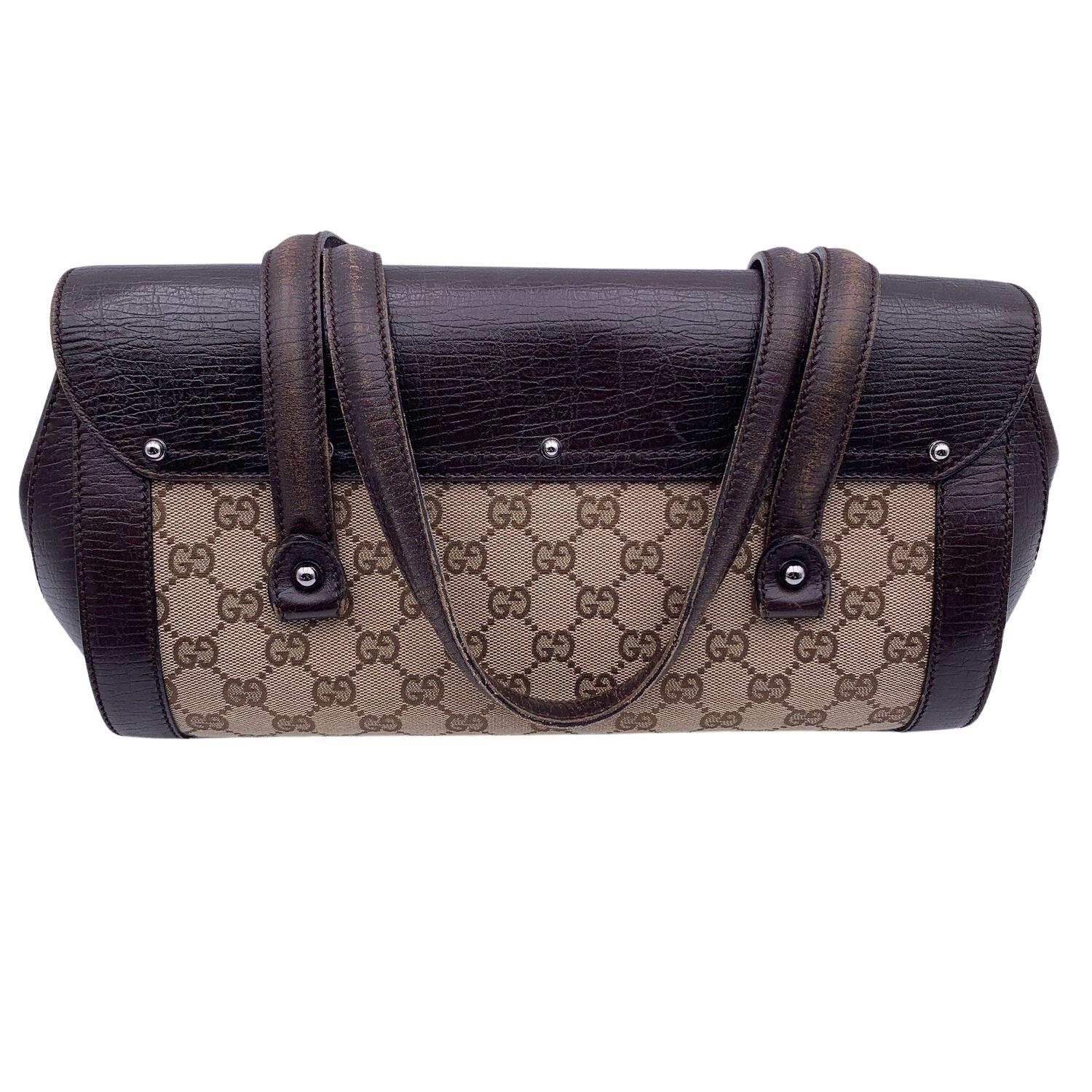 Gucci Brown GG Monogram Canvas Bamboo Bullet Shoulder Bag In Excellent Condition In Rome, Rome