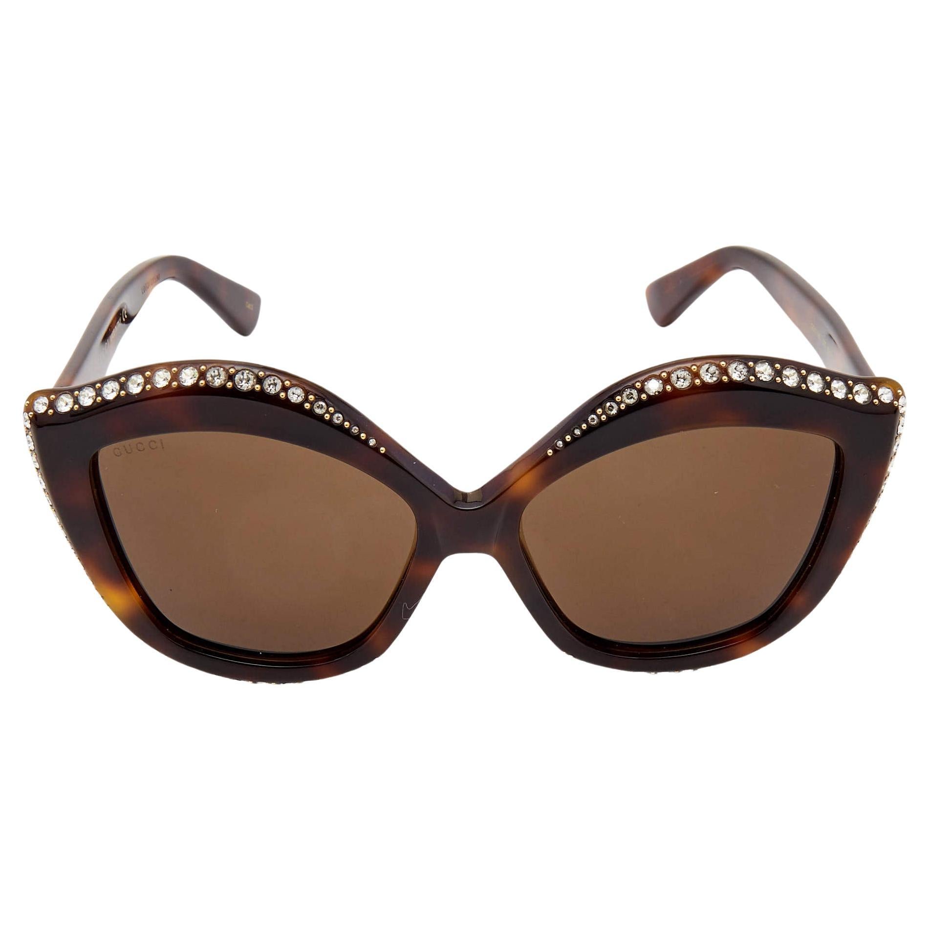 Gucci Brown Gradient GG 0118S Crystals Embellished Cat Eye Sunglasses en vente