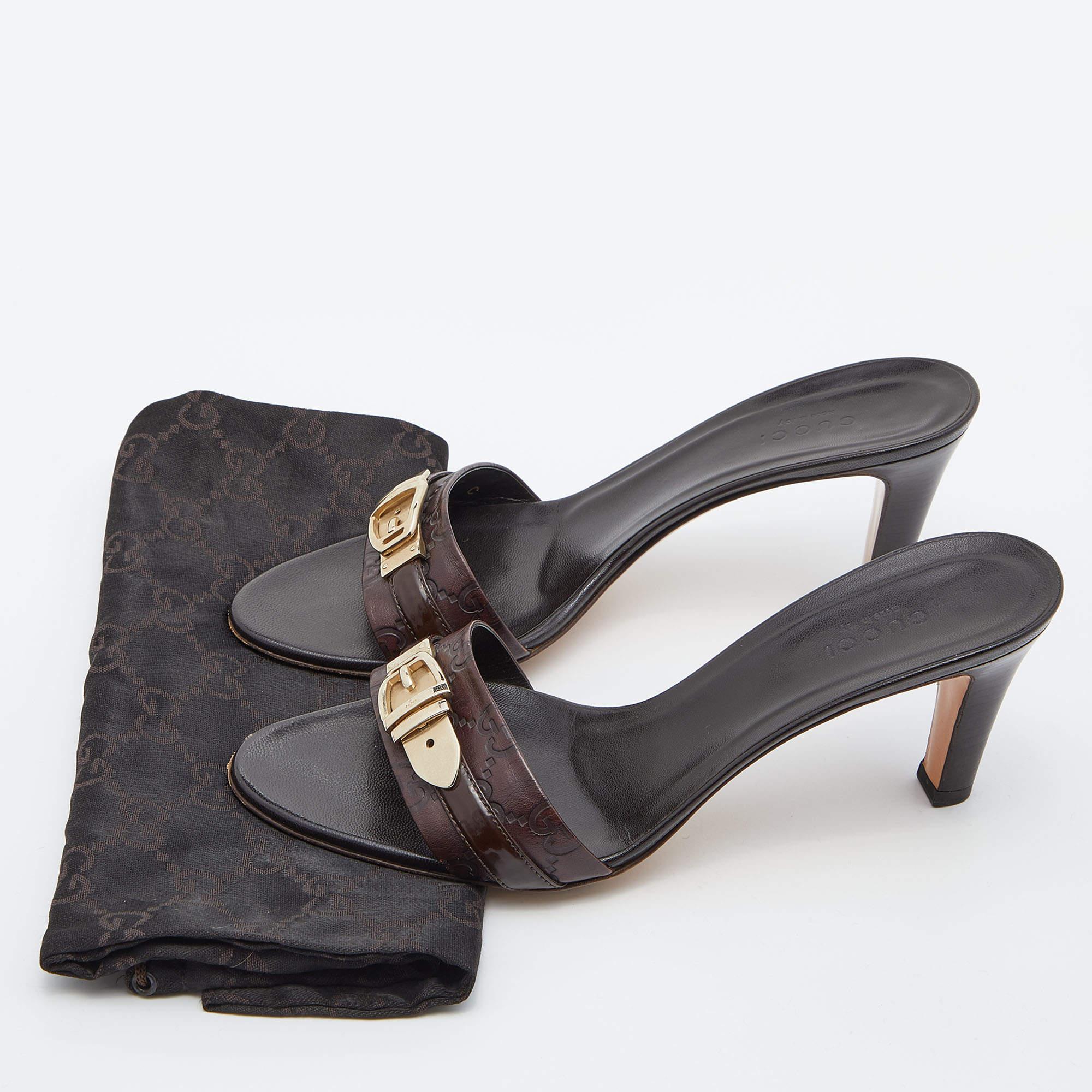 Gucci Brown Guccissima Leather Buckle Detail Slide Sandals Size 37 For Sale 2