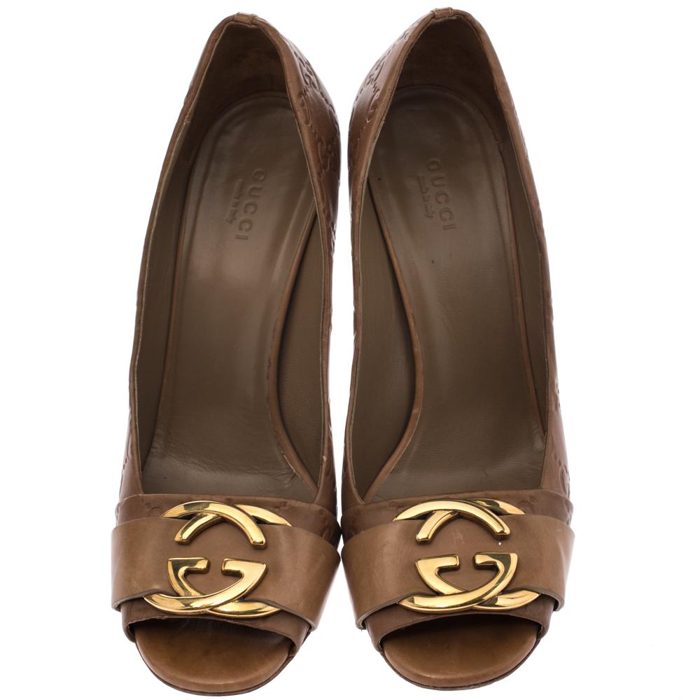 Gucci Brown Guccissima Leather GG Logo Peep Toe Pumps Size 39 In Good Condition In Dubai, Al Qouz 2