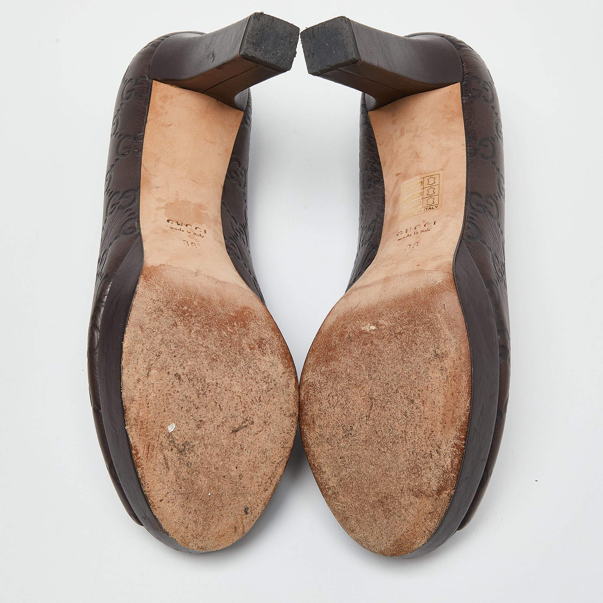 Gucci Brown Guccissima Leather Peep Toe Platform Pumps Size 38 In Good Condition For Sale In Dubai, Al Qouz 2