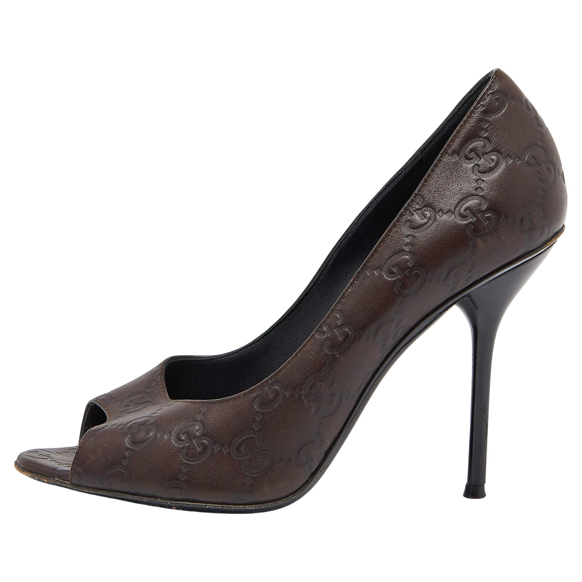 Gucci Brown Guccissima Leather Peep Toe Pumps Size 38 For Sale