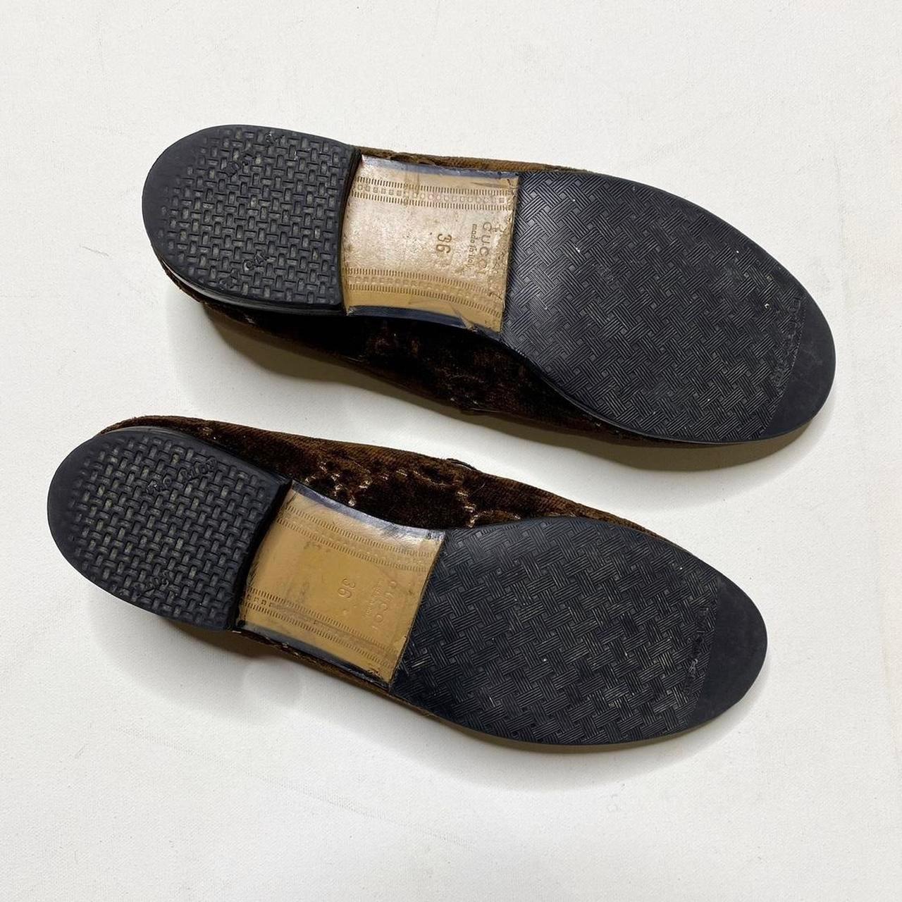 Gucci Brown Jordaan GG Samt Monogramm Loafers Damen im Angebot