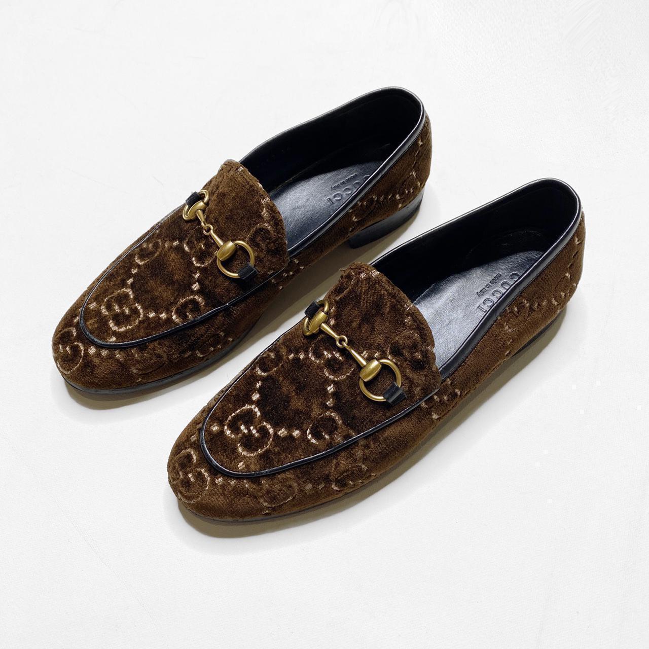Gucci Brown Jordaan GG Velvet Monogram Loafers en vente 1