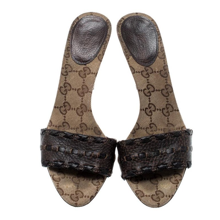 Gucci Brown Leather And GG Canvas Slides Size 37 For Sale at 1stDibs