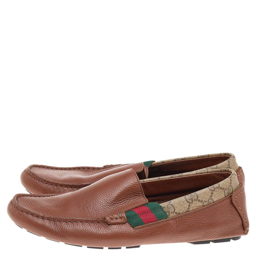 Gucci Brown Leather And GG Coated Canvas Web Detail Slip On Loafers Size 39.5 In Good Condition For Sale In Dubai, Al Qouz 2