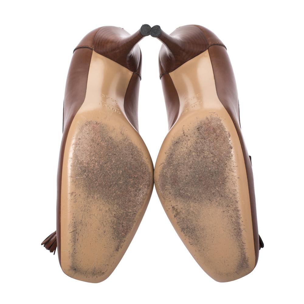 Gucci Brown Leather Bamboo Tassel Loafer Pumps Size 36.5 In Good Condition In Dubai, Al Qouz 2