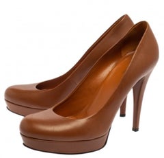 Gucci Brown Leather Betty Platform Pumps Size 37.5