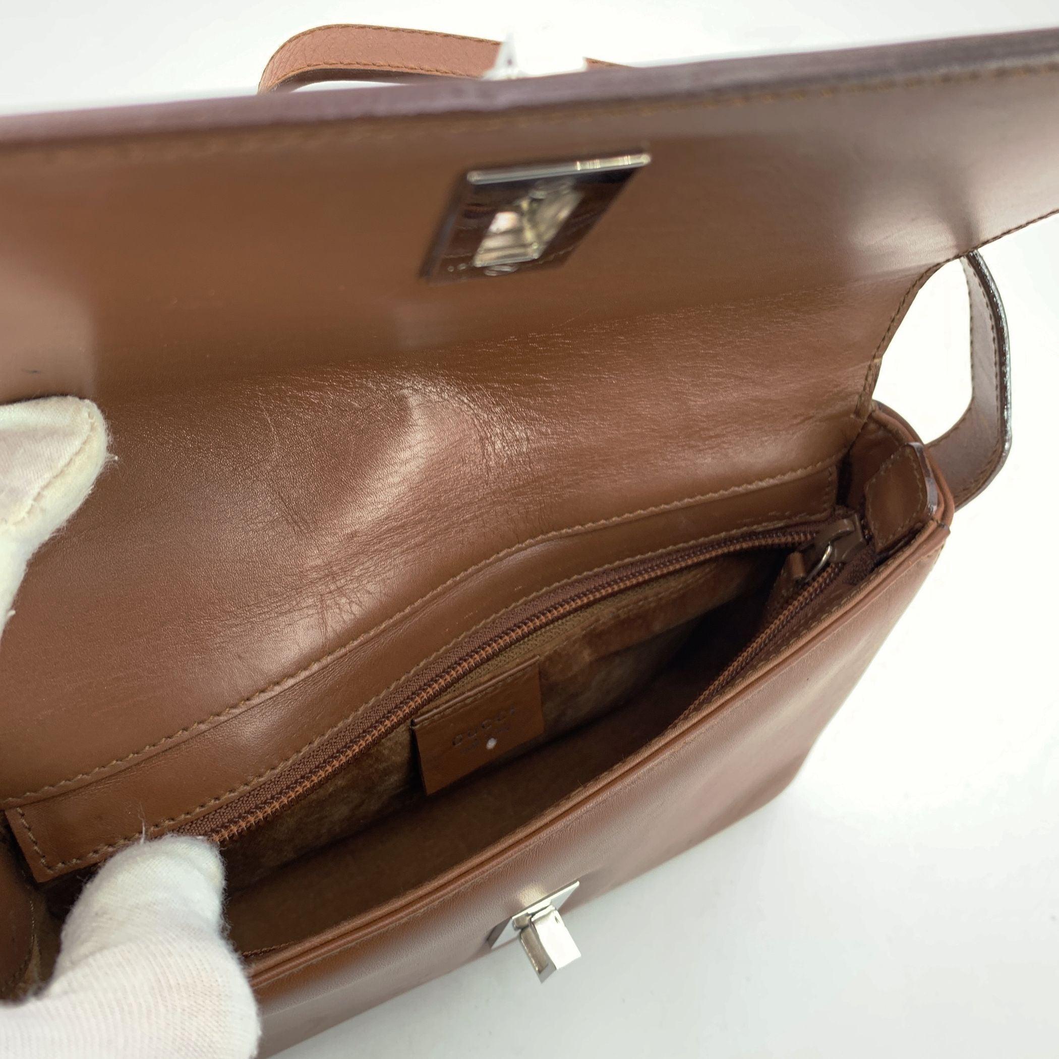 Gucci Borsa a tracolla con lucchetto a scatola in pelle marrone In condizioni buone in vendita a Rome, Rome