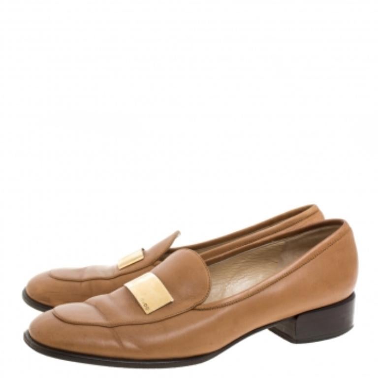 Gucci Brown Leather Gold-Tone Logo Plate Block Heel Loafer Pumps Size 37.5 For Sale 3
