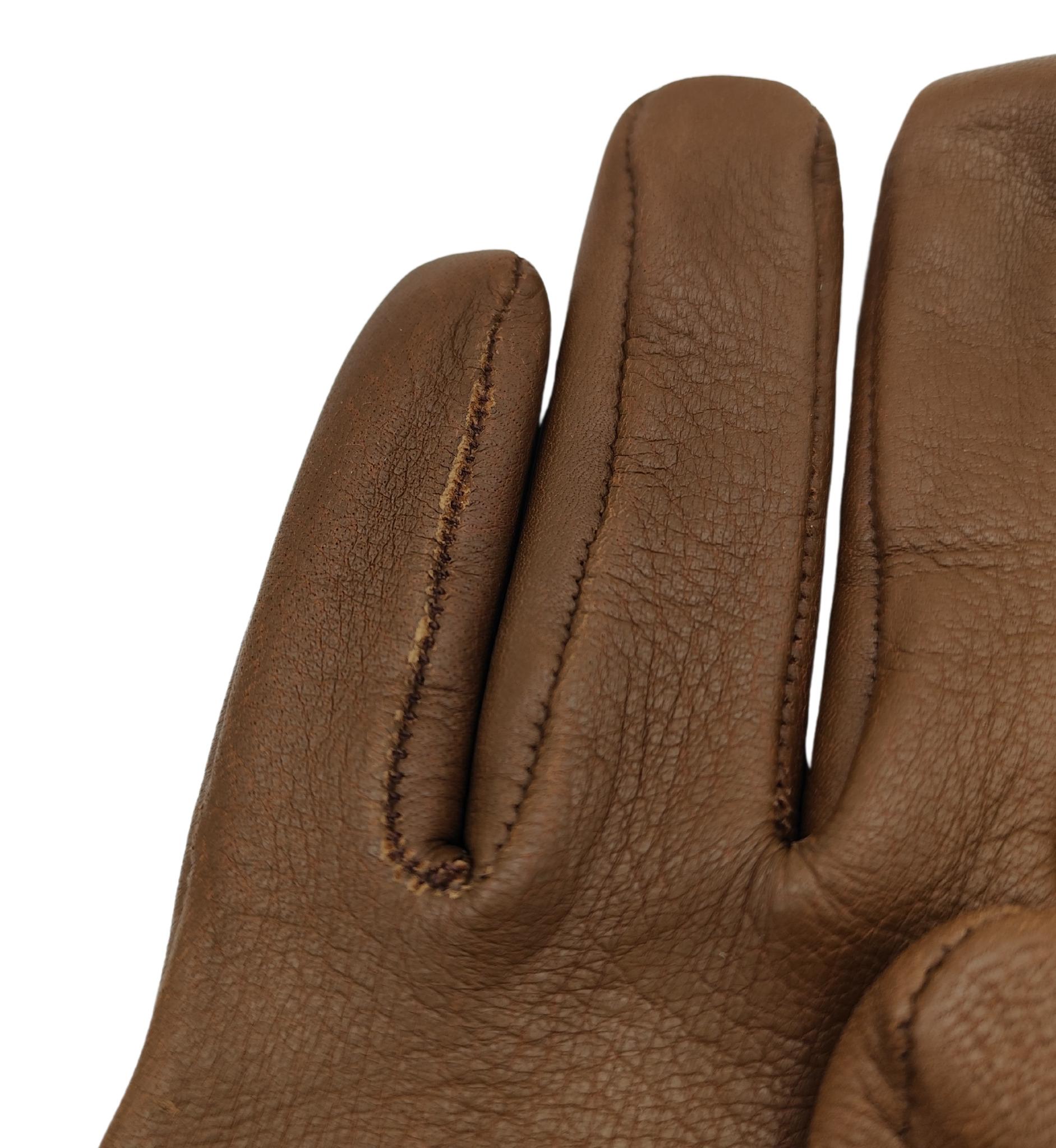 Gucci brown leather golden metal logo buckle gloves For Sale 3