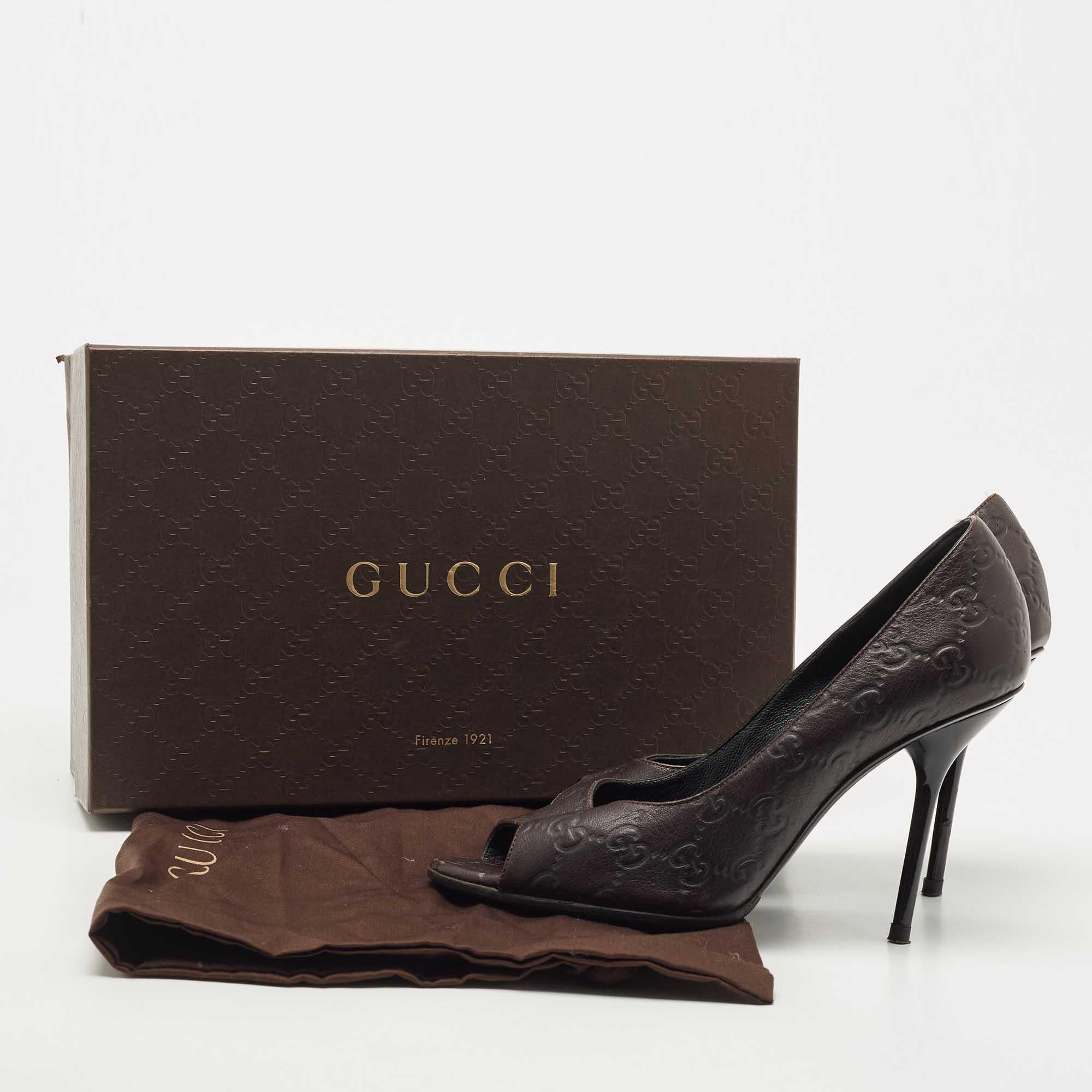 Gucci Brown Leather Guccissima Peep Toe Pumps Size 37.5 For Sale 4