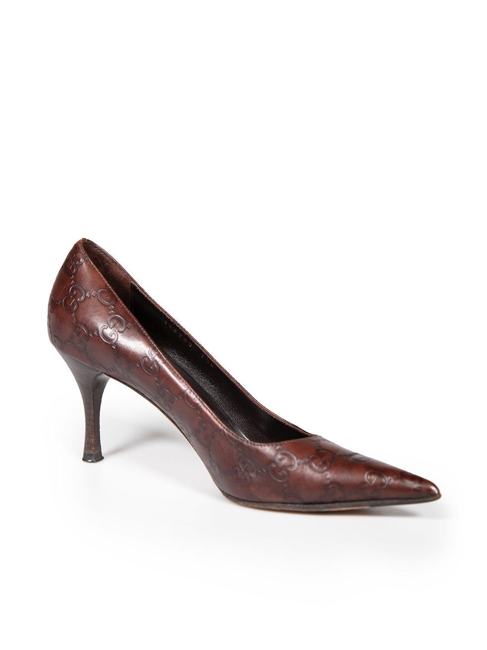 CONDITION is Very good. Minimal wear to pumps is evident. Minimal abrasion to the front tip and back of both shoes. Scratches on both heels of the shoes on this used Gucci designer resale item.
 
 
 
 Details
 
 
 Brown
 
 Leather
 
 Slip on pumps
