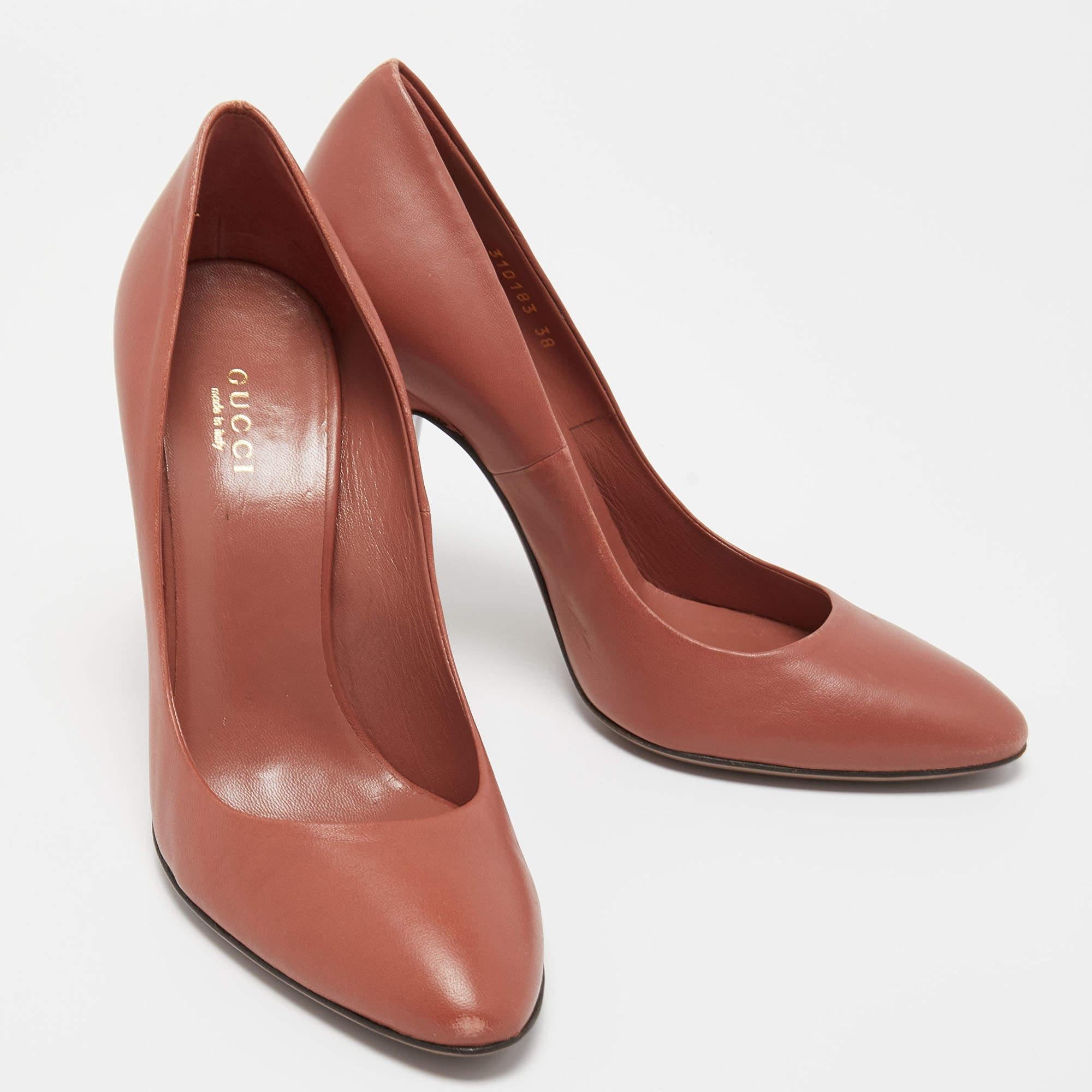 Women's Gucci Brown Leather Horsebit GG Round Toe Pumps Size 38 For Sale