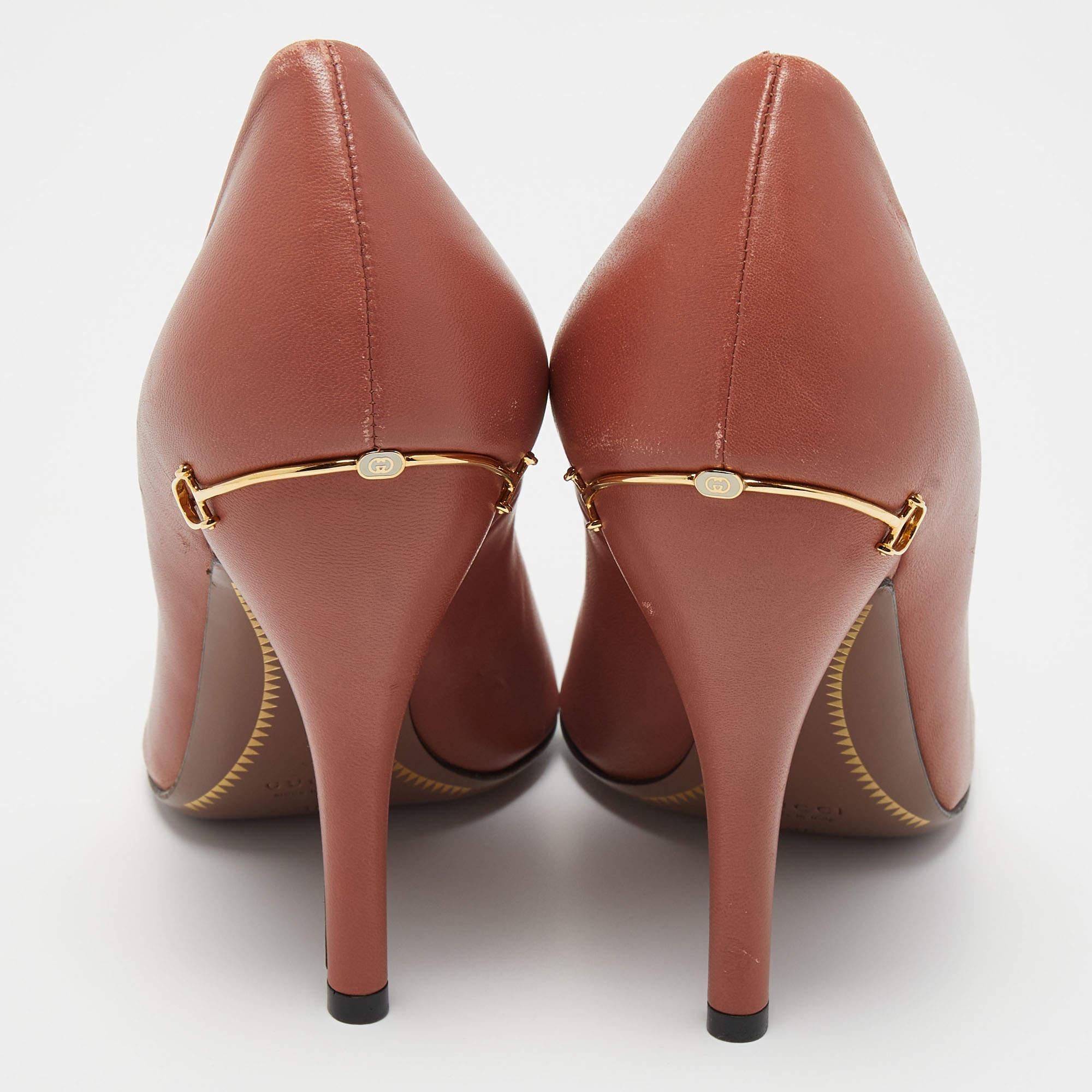 Gucci Brown Leather Horsebit GG Round Toe Pumps Size 38 For Sale 1