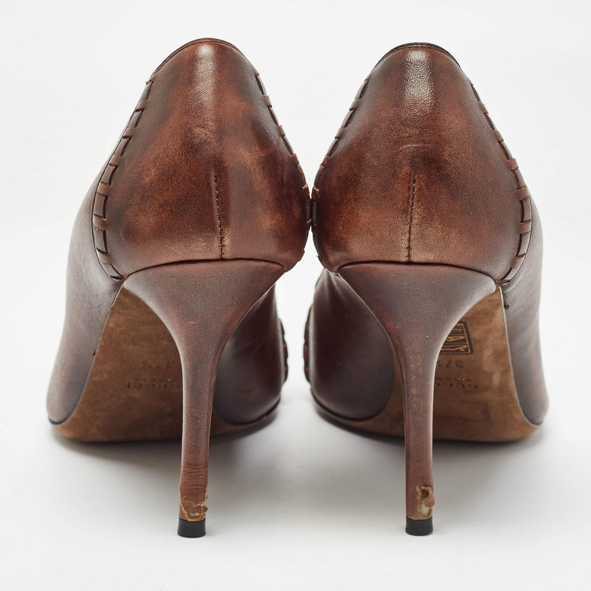Gucci Escarpins à bout ouvert en cuir Brown Taille 37.5 Pour femmes en vente