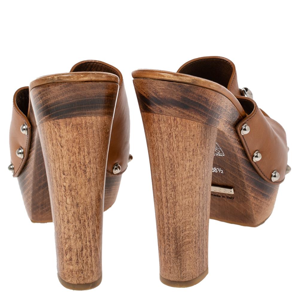 Gucci Brown Leather Horsebit Peep Toe Clogs Sandals Size 38.5 In Good Condition In Dubai, Al Qouz 2