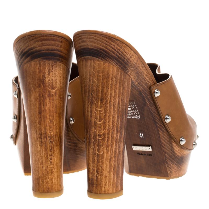 Gucci Brown Leather Horsebit Peep Toe Clogs Size 41 In Good Condition In Dubai, Al Qouz 2