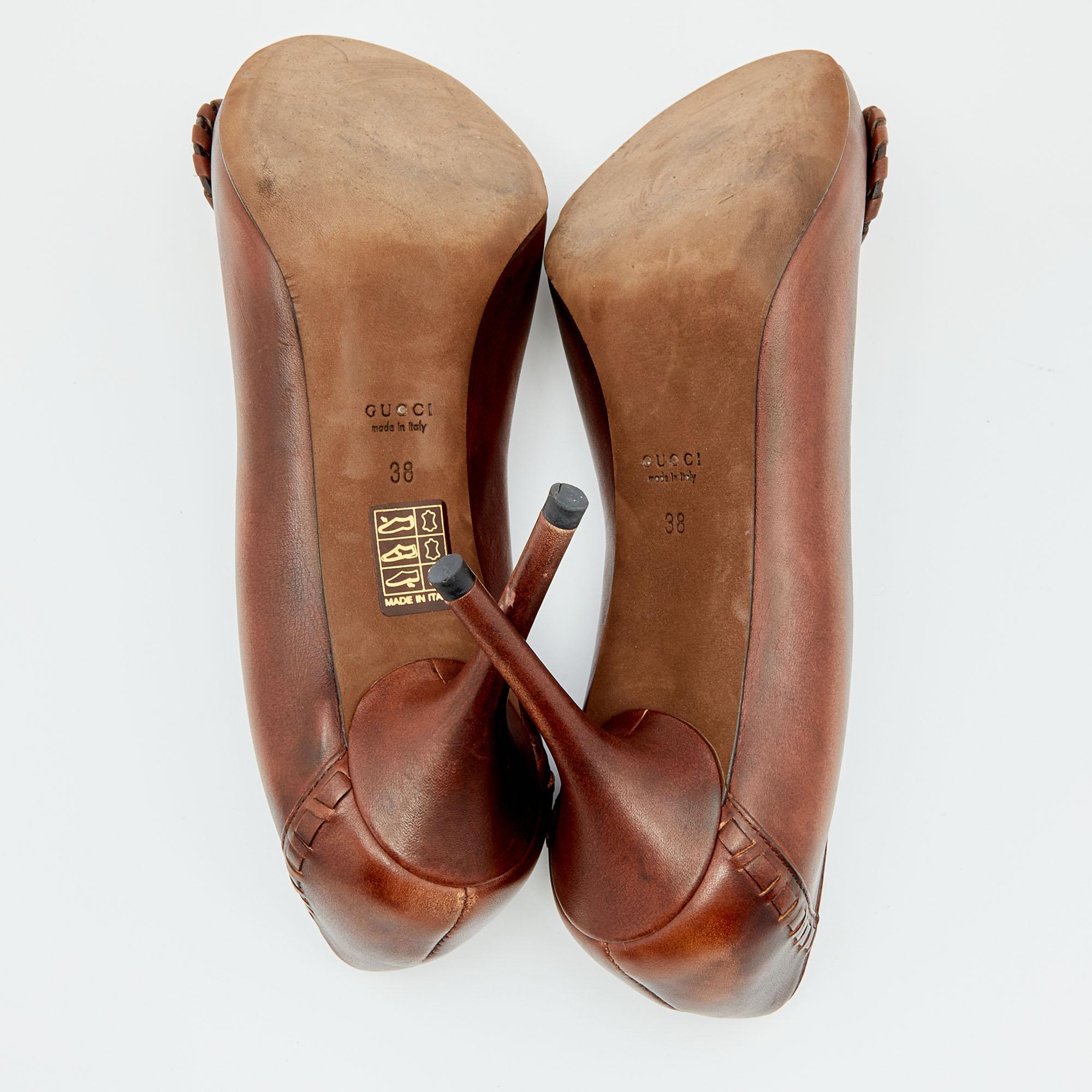 Gucci Brown Leather Horsebit Peep Toe Pumps Size 38 For Sale 3