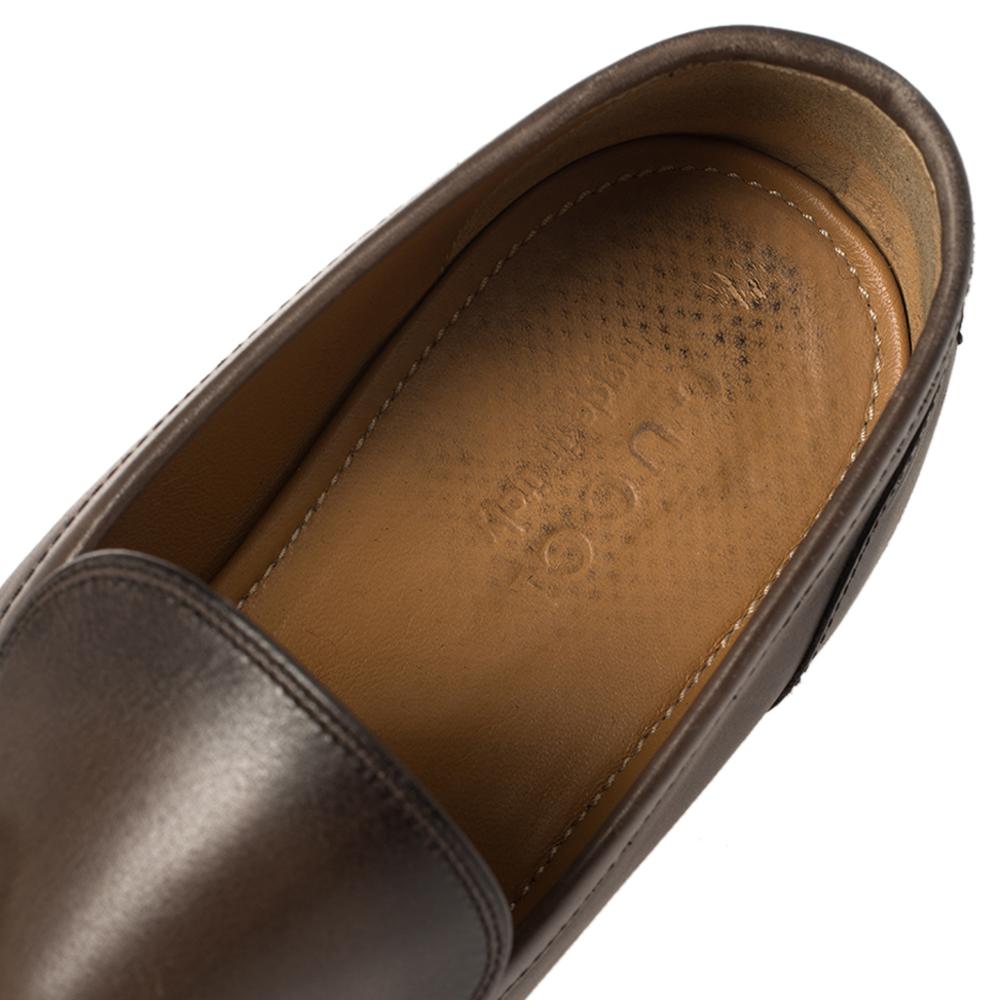 Gucci Brown Leather Horsebit Slip On Loafers Size 43 In Good Condition In Dubai, Al Qouz 2