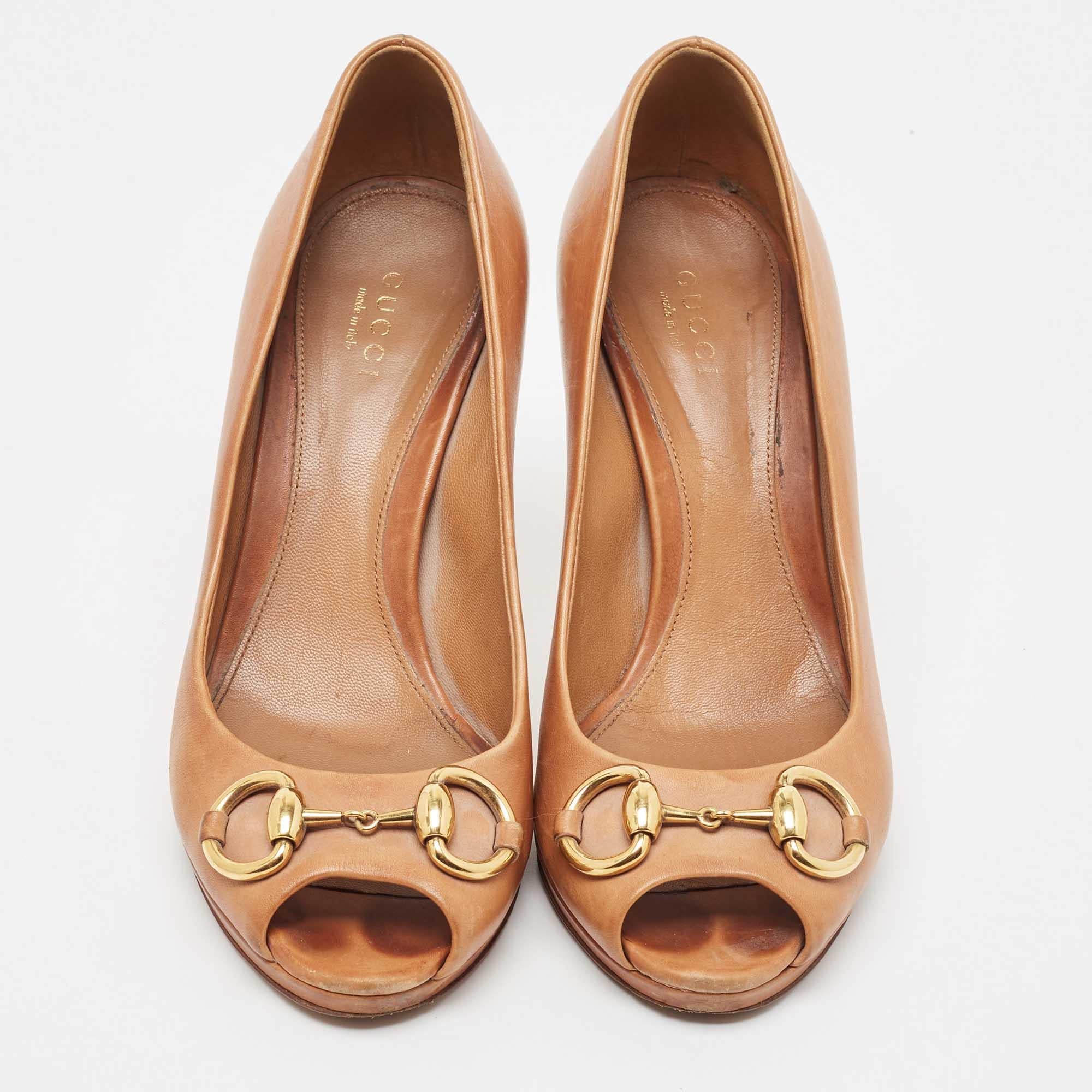 Gucci Brown Leather Jolene  Open Toe Pumps Size 38 In Excellent Condition For Sale In Dubai, Al Qouz 2