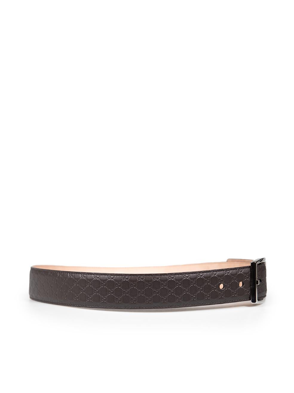CONDITION is Very good. Minimal wear to the belt is evident. Scratching to the buckle and abrasion on the inside of this used Gucci designer resale item.



Details


Brown

Leather

Belt

Logo embossed pattern

Silver tone hardware

Buckle
