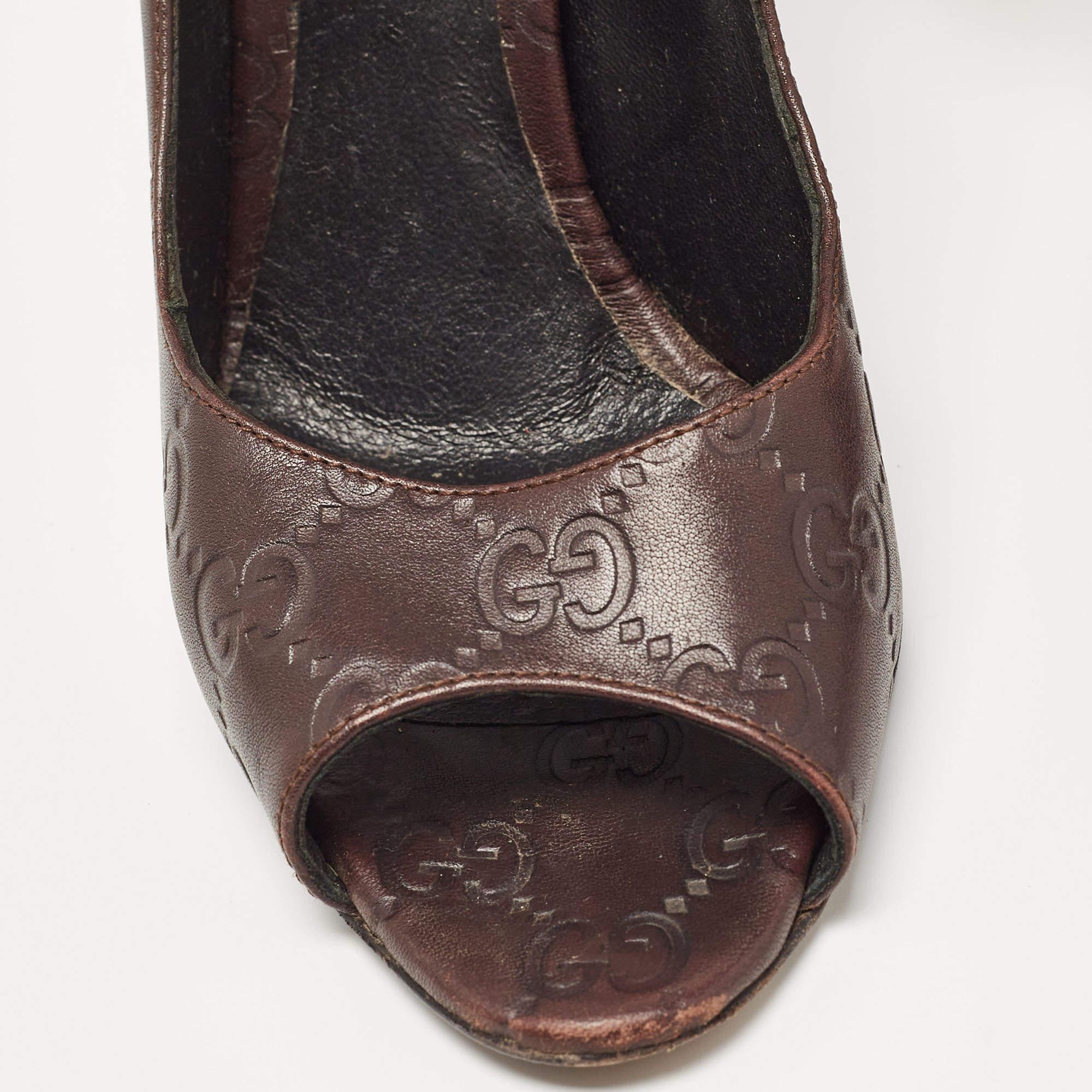 Gucci Brown Leather Peep Toe Pumps Size 37 For Sale 2