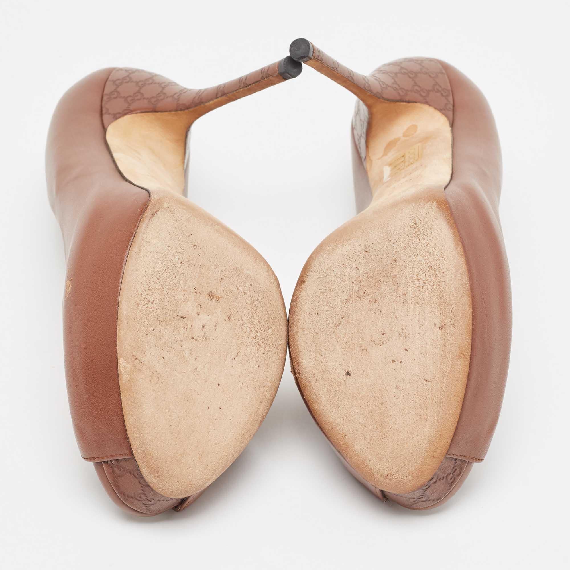 Gucci Brown Leather Platform Peep Toe Pumps Size 38.5 For Sale 3