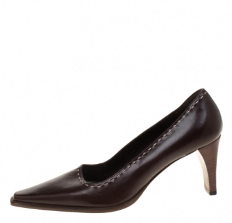 Gucci Escarpins à bout pointu en cuir Brown Taille 34 en vente 1