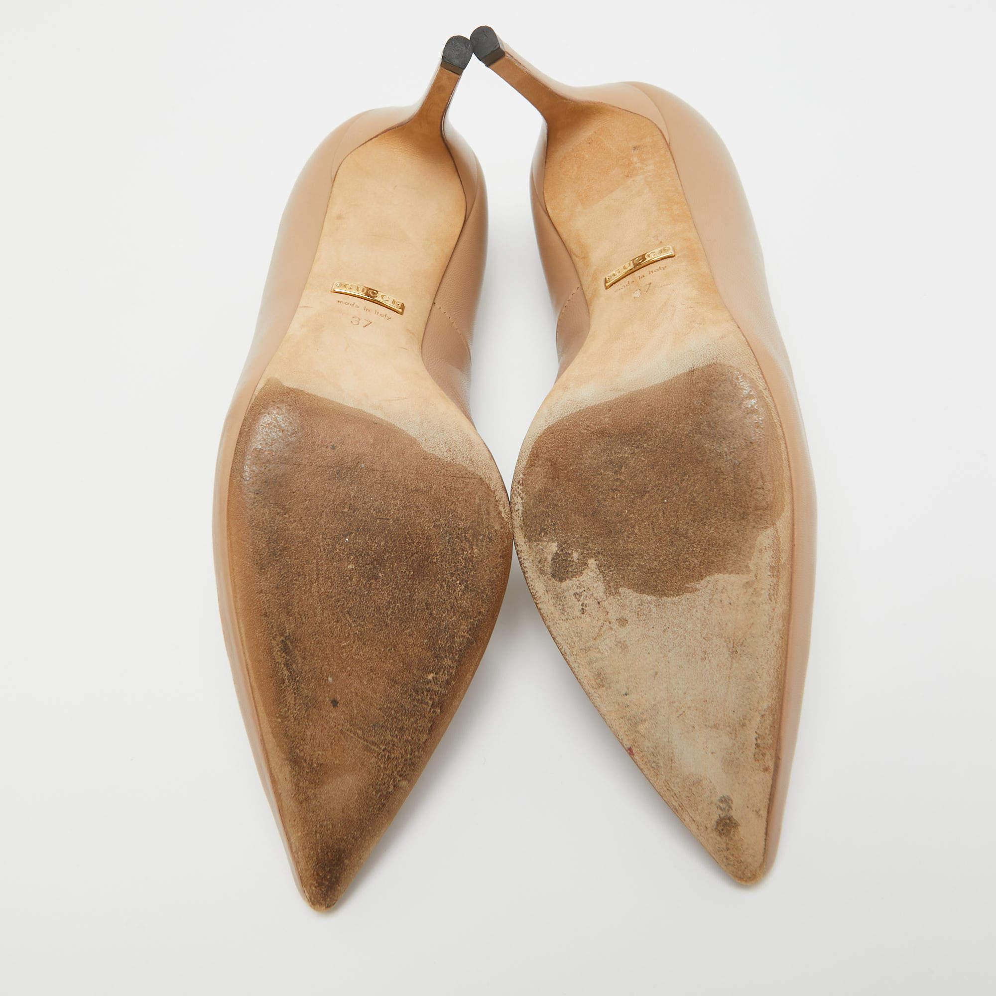 Gucci Brown Leather Pointed Toe Pumps Size 37 en venta 3