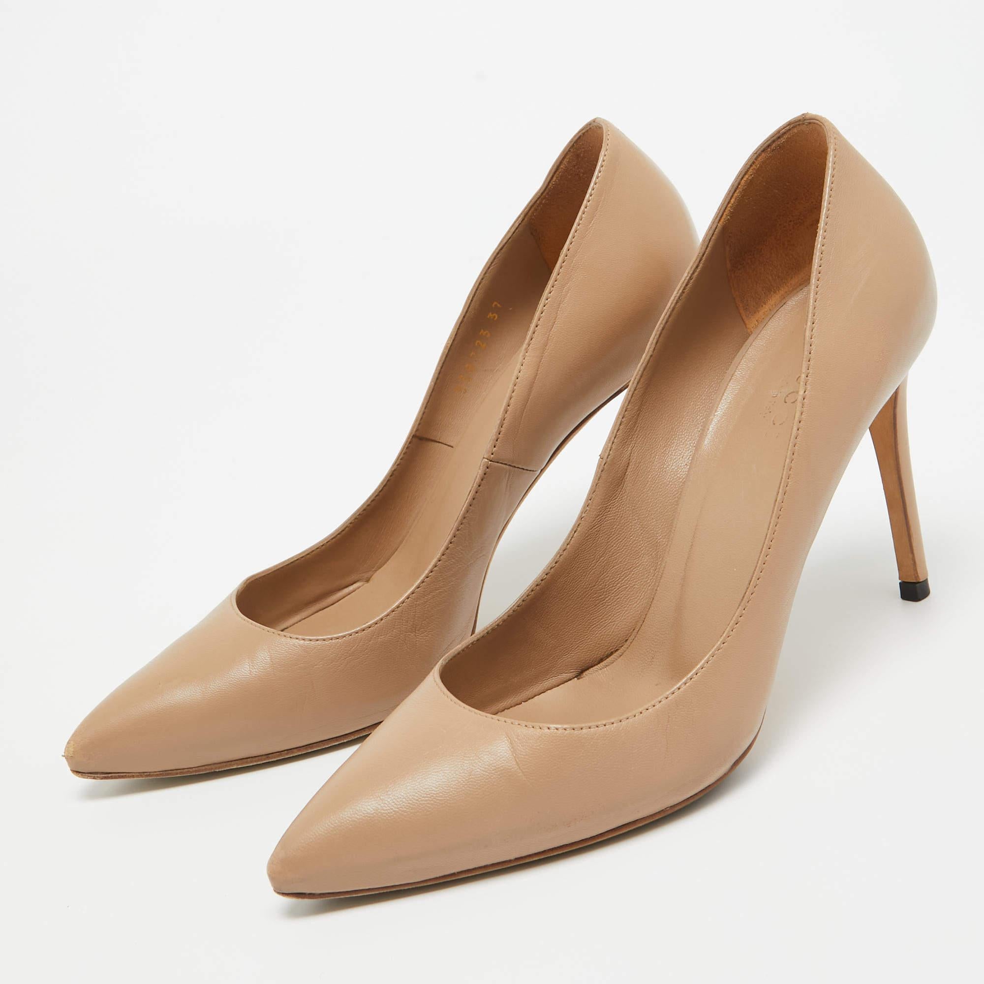 Gucci Brown Leather Pointed Toe Pumps Size 37 en venta 4